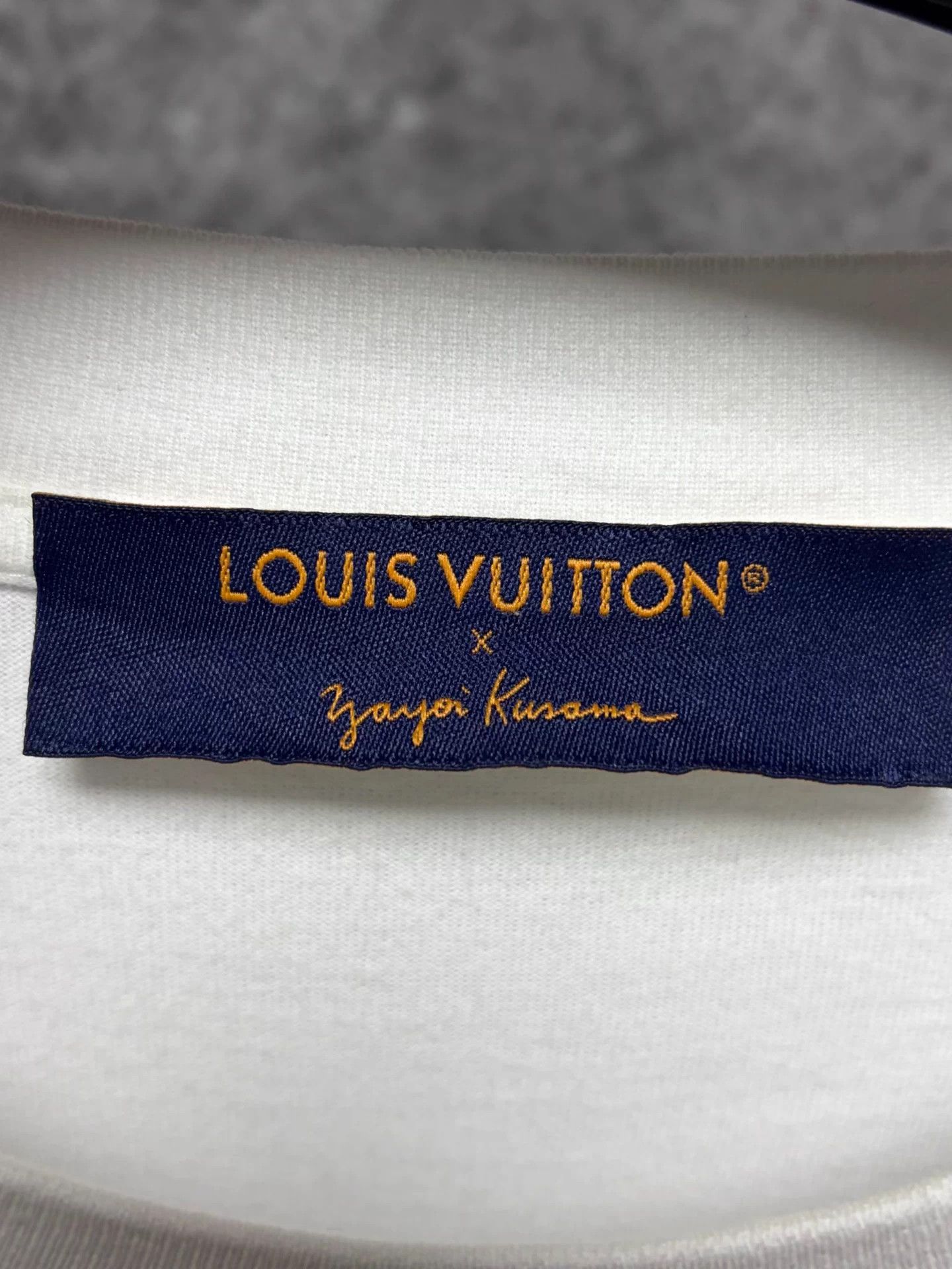 Louis Vuitton LV x Yayoi Kusama Pumpkin Short Sleeve T-Shirt L Size US L / EU 52-54 / 3 - 3 Thumbnail