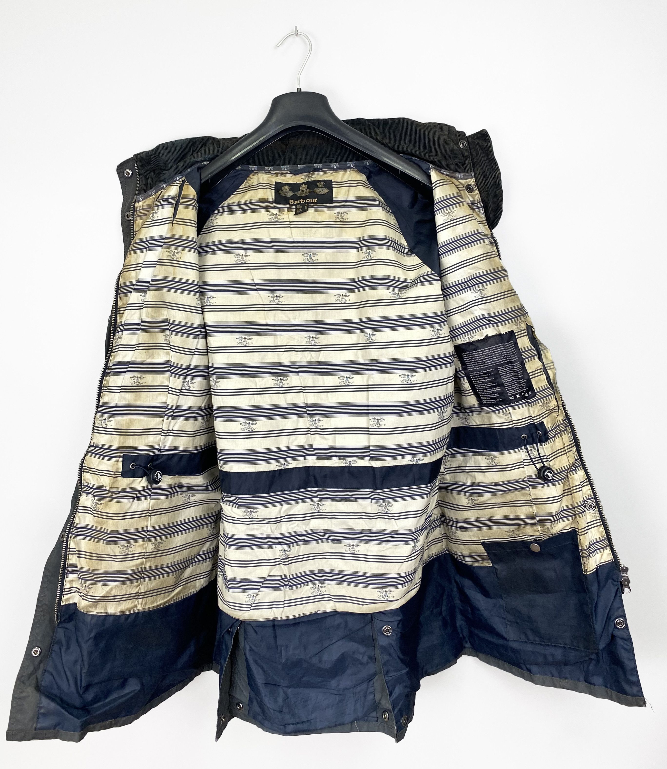 Barbour BARBOUR WAX Barnacle Distressed Jacket Size US 12 UK 16 Size XL / US 12-14 / IT 48-50 - 13 Thumbnail