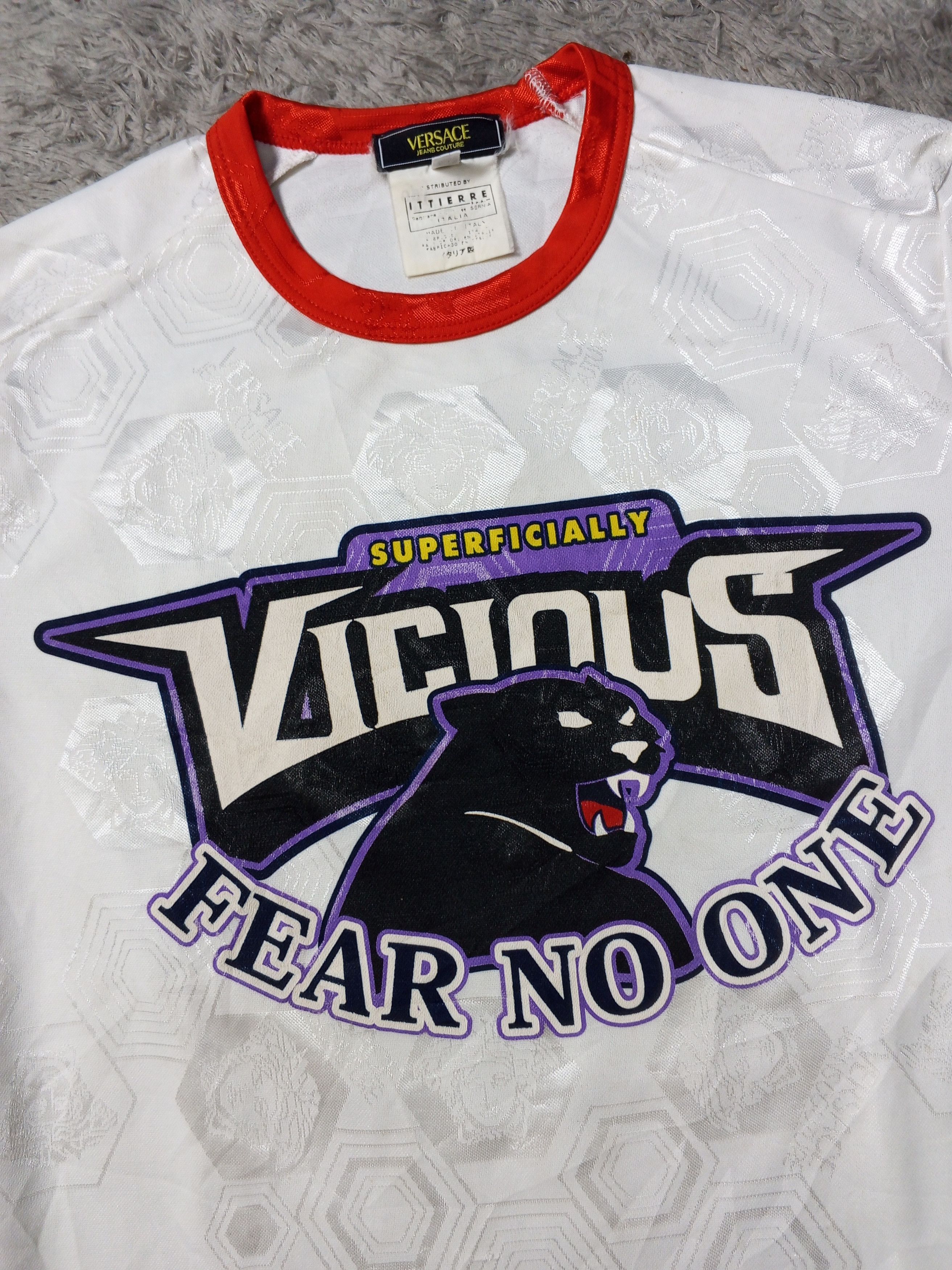 Versace Vintage Gianni Versace Silk Big Logo Tee Size US S / EU 44-46 / 1 - 2 Thumbnail