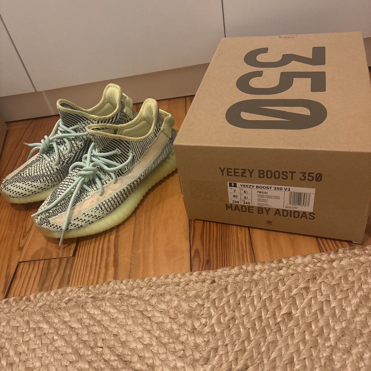 Yeezy Adidas Yeezy Boost 350 V2 Yeezreel (Non-Reflective) Size US 7 / IT 37 - 6 Thumbnail