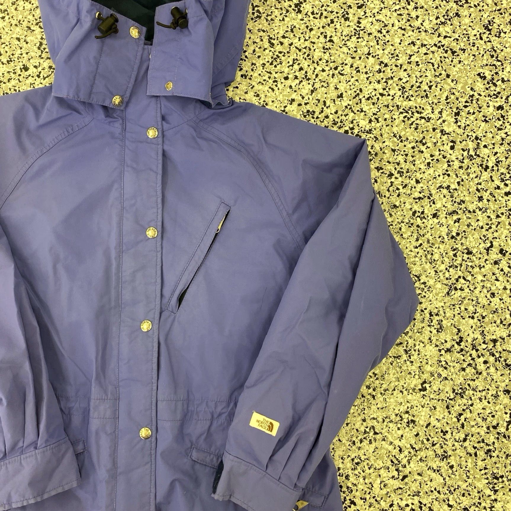The North Face VINTAGE The North Face Gore-Tex Light Ski Jacket Purple Jacket Womens L 90s Ski Water Resistant Parka Mid-Length Purple Woman VINTAGE Size L / US 10 / IT 46 - 2 Thumbnail