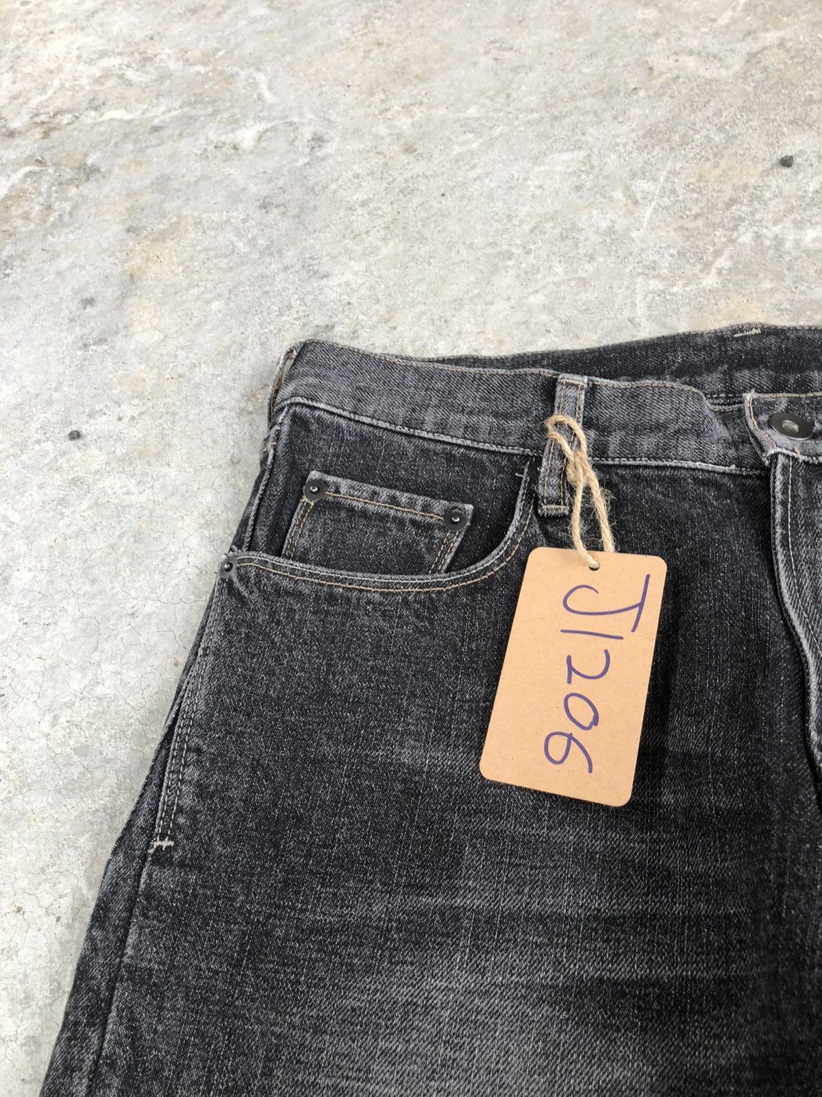 If Six Was Nine Japanese Uniqlo Flared Jeans Distressed Denim Size US 31 - 14 Thumbnail