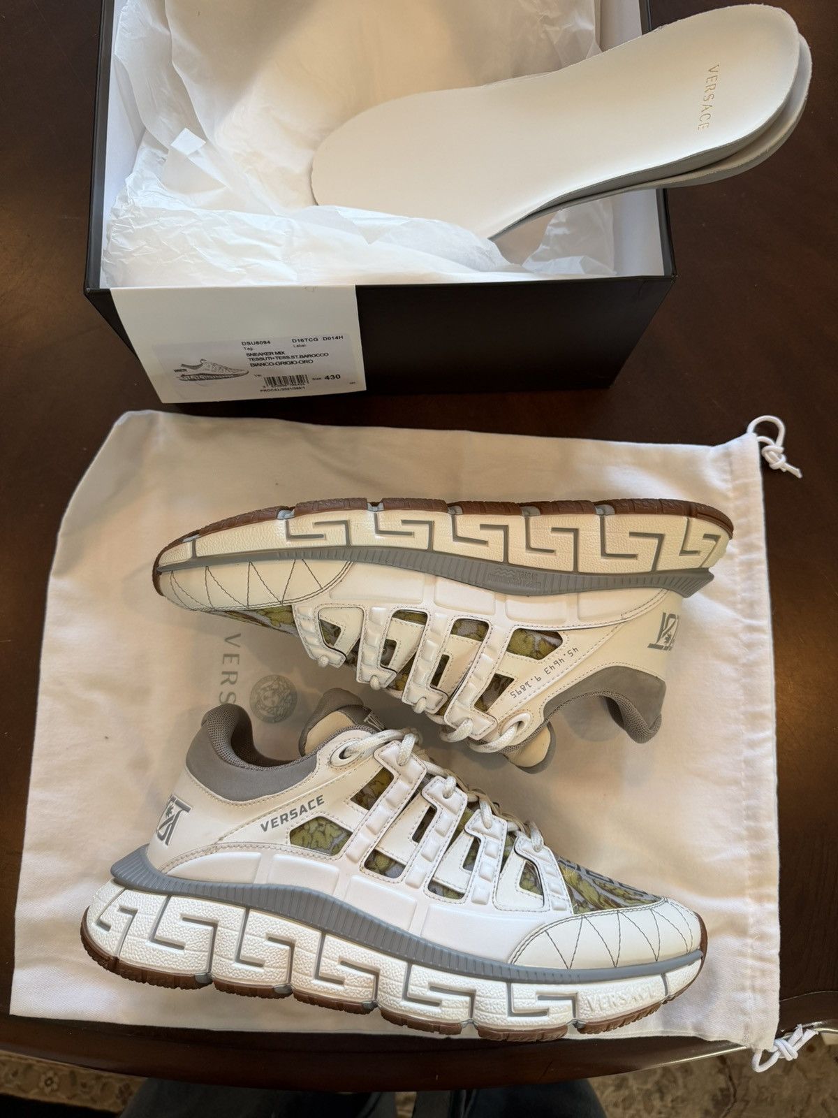 Versace Versace Trigreca Size 10 LIKE NEW Size US 10 / EU 43 - 12 Thumbnail