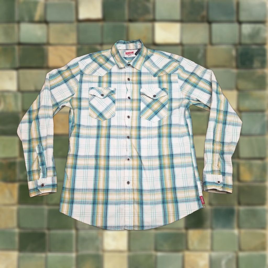 Wrangler Wrangler Men Shirt Medium Blue Plaid Long Sleeve Button-Up Cowboy Performance Blend Western Casual Size US M / EU 48-50 / 2 - 1 Thumbnail