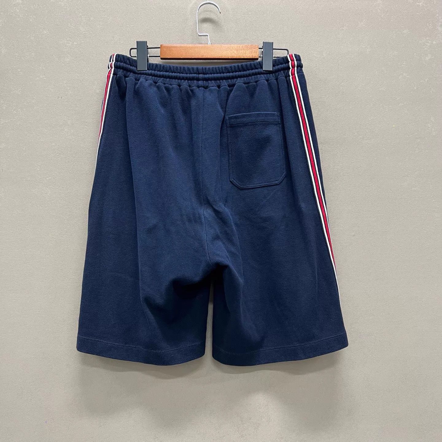Gucci Gucci Black Striped Logo Embroidered Shorts M 95 New Size US 32 / EU 48 - 2 Thumbnail
