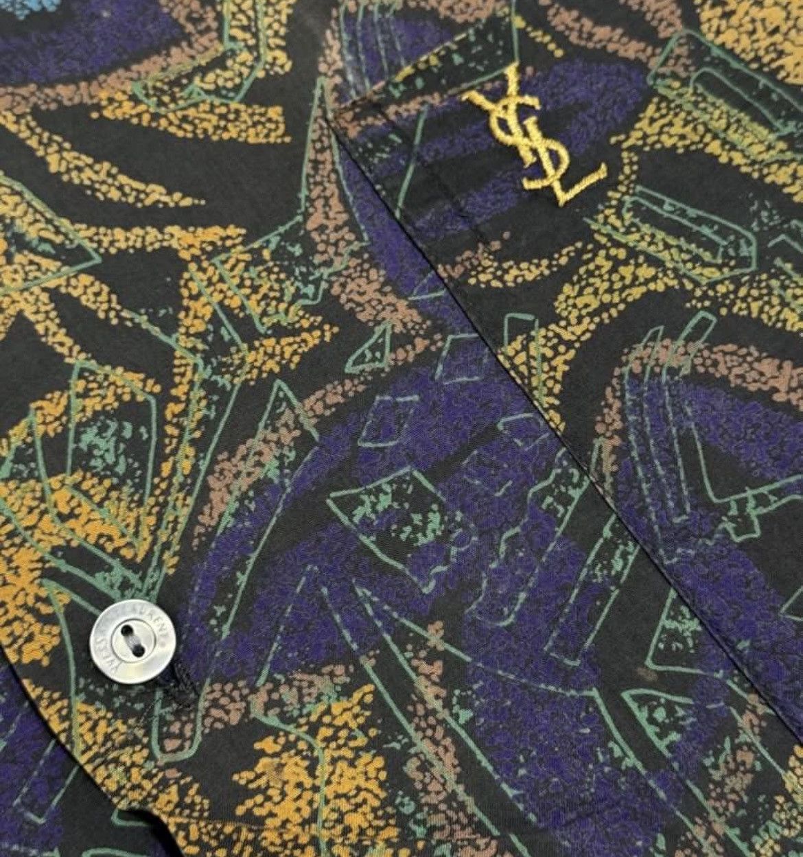 Yves Saint Laurent Vintage Yves Saint Open Colar Abstract Shirt Size US M / EU 48-50 / 2 - 3 Thumbnail