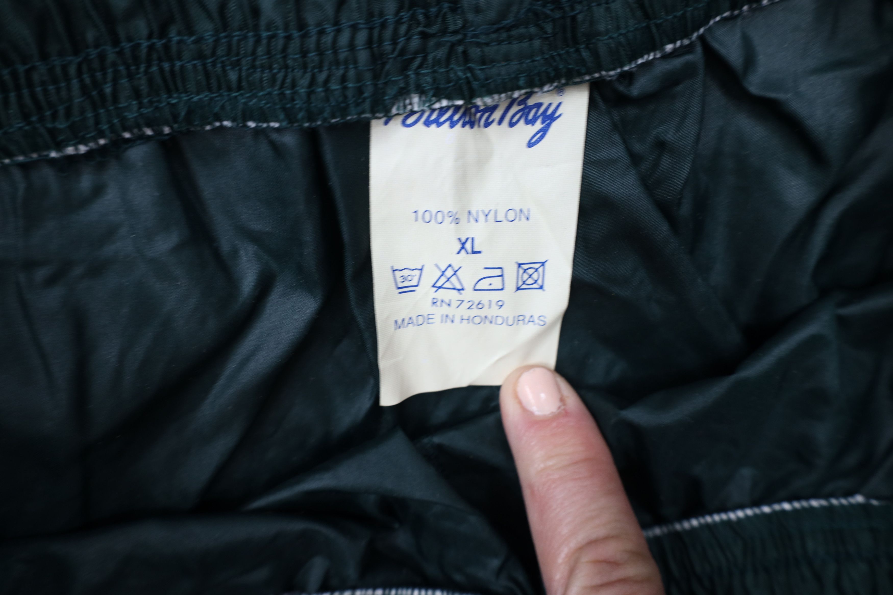 Vintage Deadstock Vintage 90s Streetwear Windbreaker Shorts Green Size US 36 / EU 52 - 8 Thumbnail