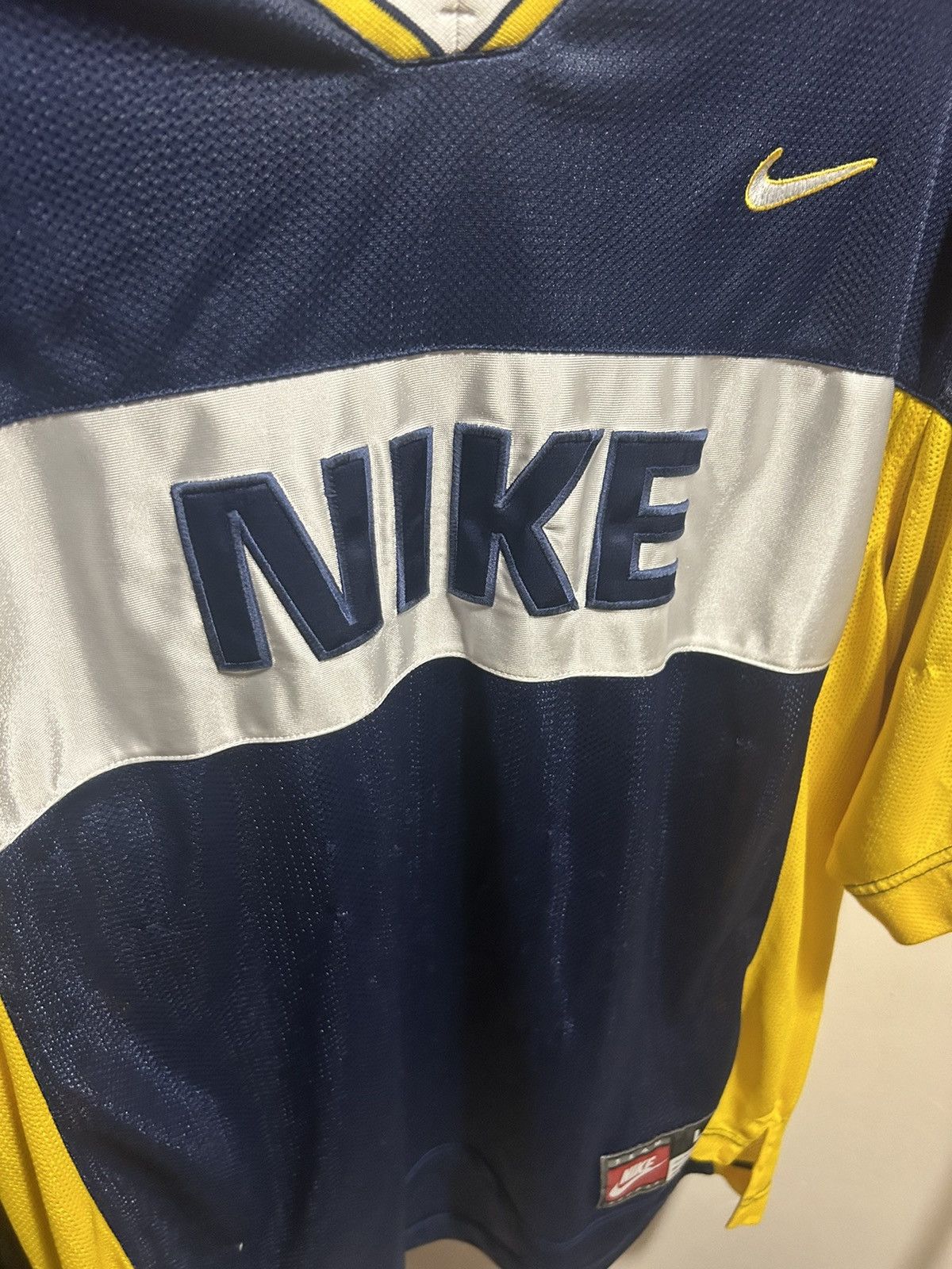 Nike Team Nike 2000s Jersey Navy + Yellow Size US L / EU 52-54 / 3 - 2 Thumbnail