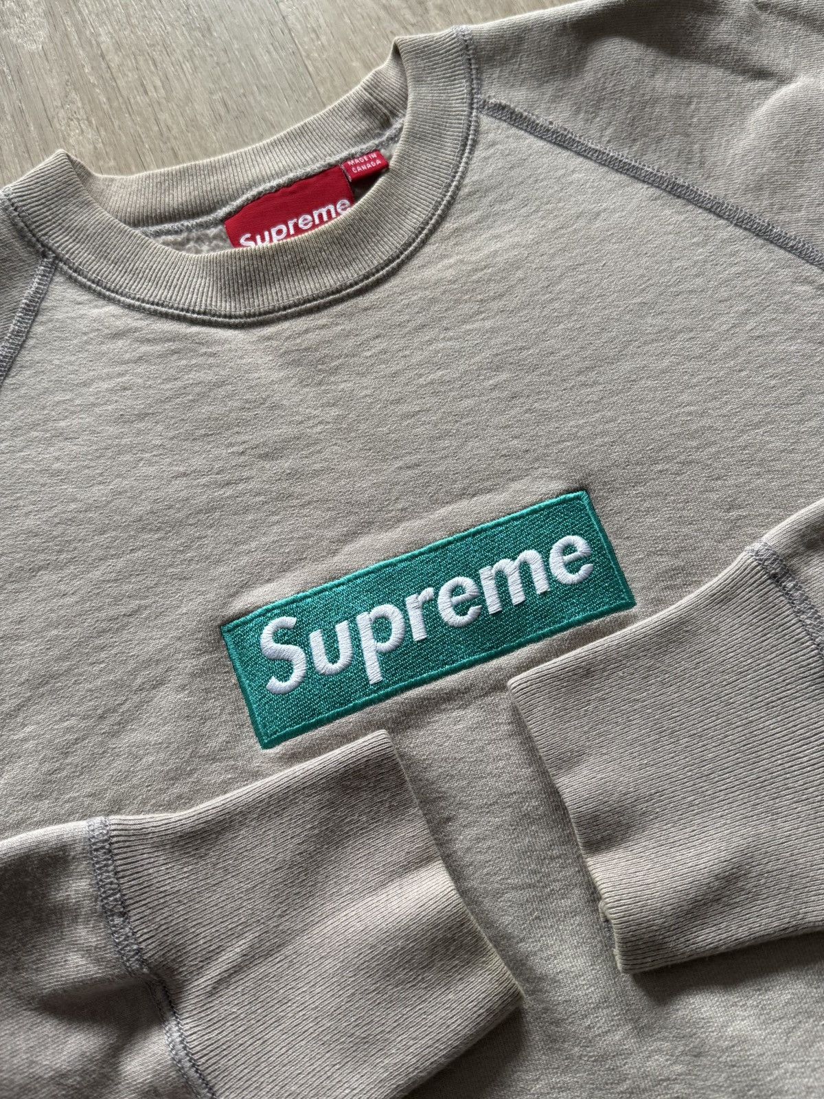 Supreme Supreme Oatmeal Box Logo Crewneck 2006 Size US L / EU 52-54 / 3 - 3 Thumbnail