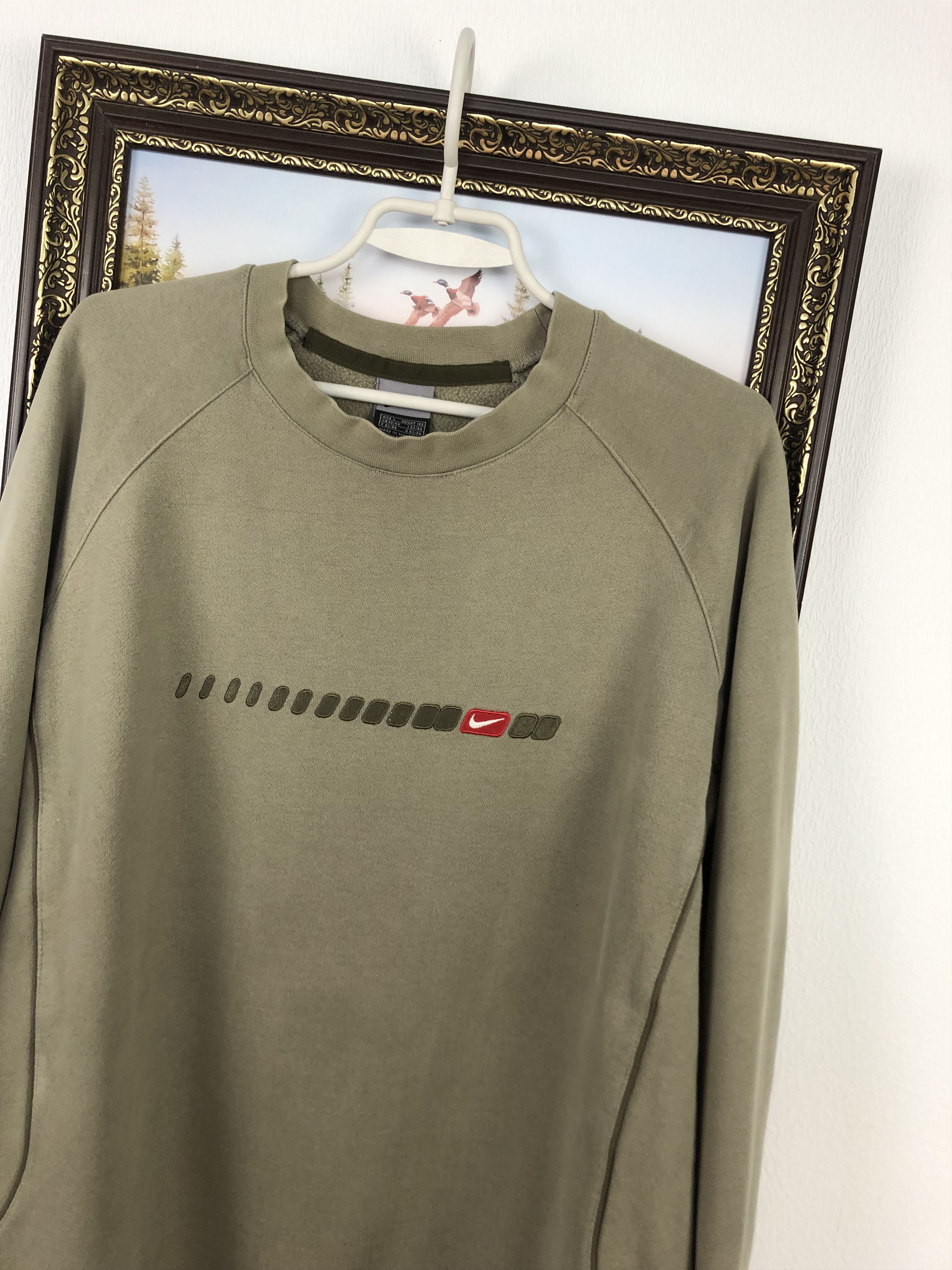 Nike Vintage Nike Big Logo Swoosh Sweatshirt Rare Hype Size US L / EU 52-54 / 3 - 4 Thumbnail