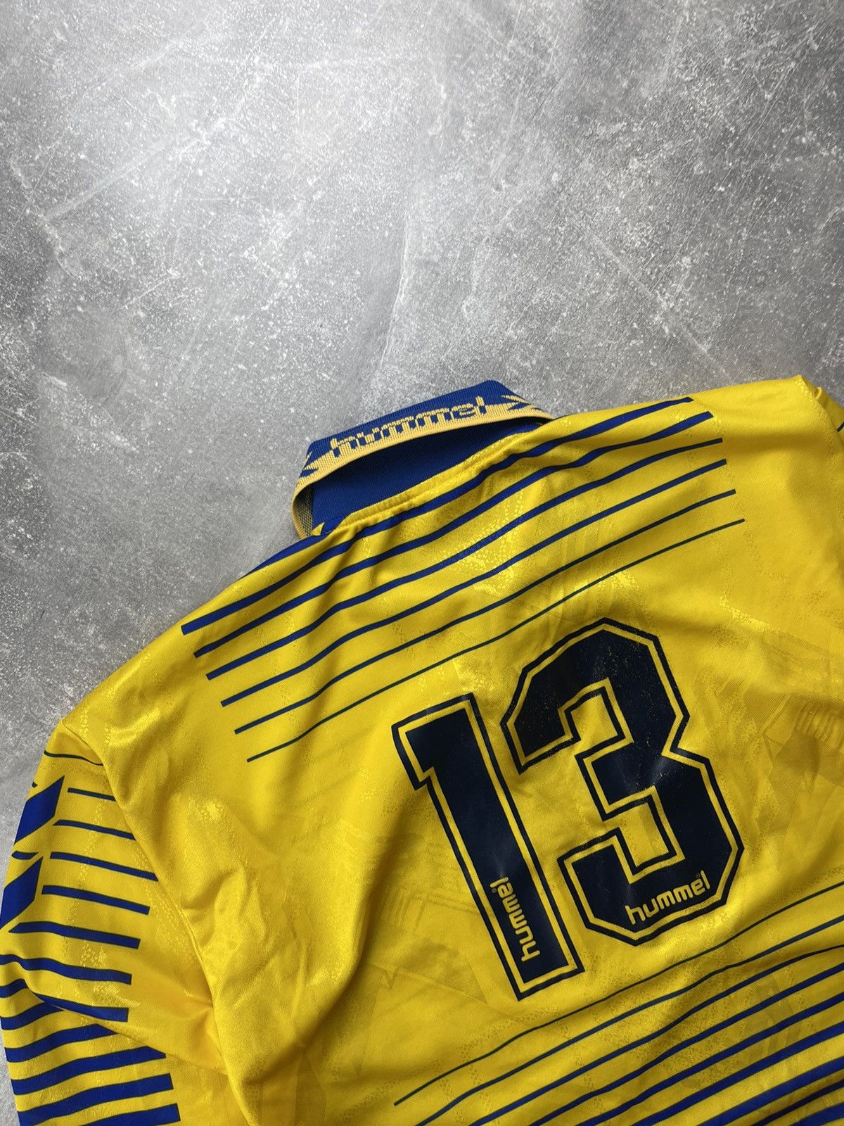 Hummel Vintage Hummel Football Jersey Yellow Long Sleeve 80s Retro Size US M / EU 48-50 / 2 - 11 Thumbnail