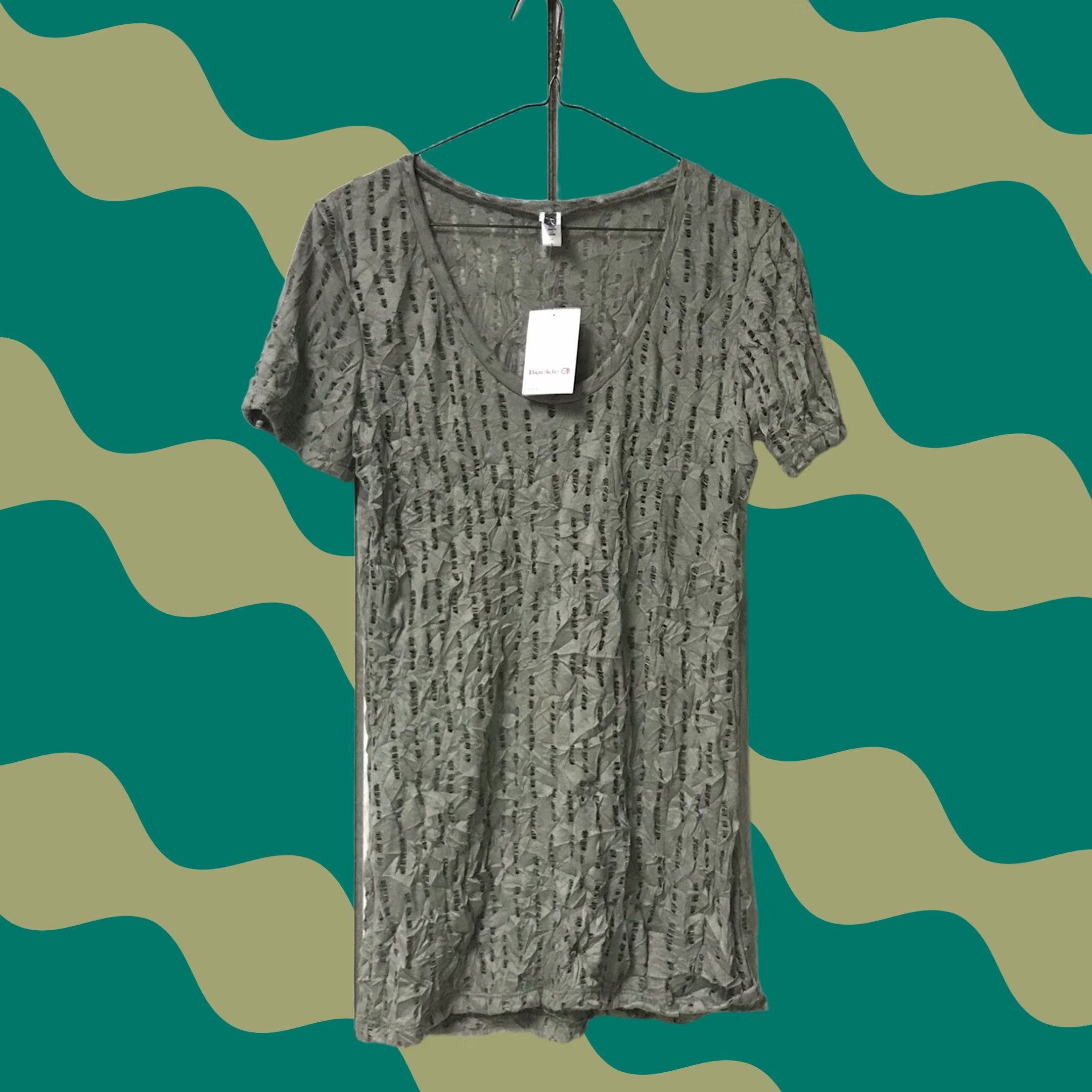 Vintage BKE Buckle Women Sage Green Scoopy V-Neck Torn Distressed Short Sleeve Top Blouse L Size L / US 10 / IT 46 - 1 Thumbnail