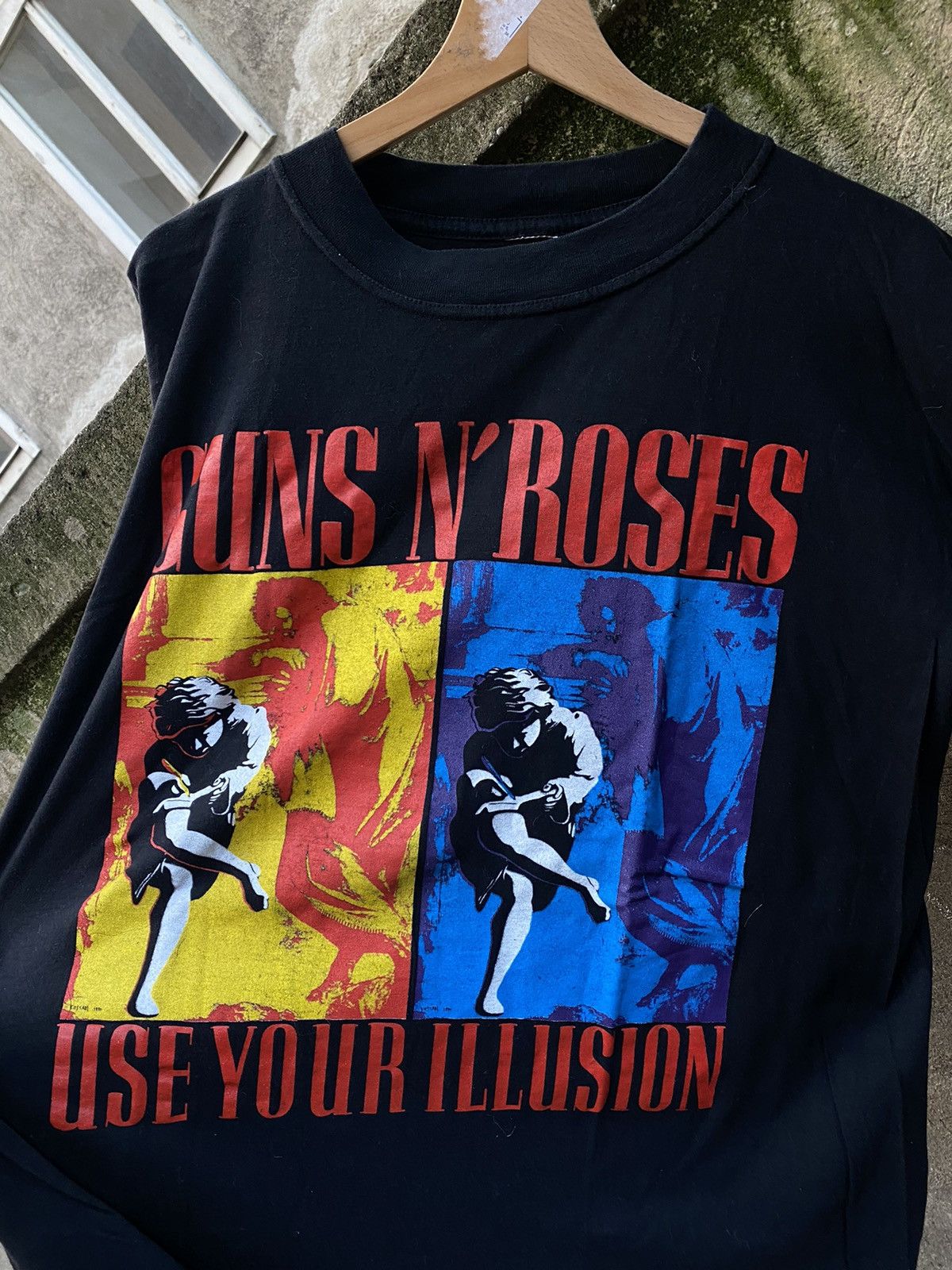 Band Tees × Vintage Vintage Guns N Roses 1992 Use Your Illusion T-Shirt Size US XL / EU 56 / 4 - 2 Thumbnail
