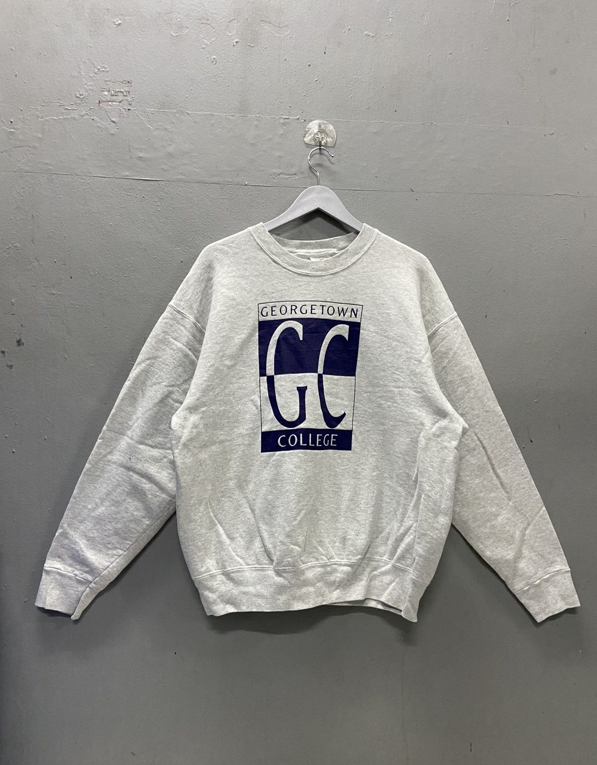 Vintage VINTAGE GEORGETOWN COLLEGE CREWNECK SWEATSHIRT Size US XL / EU 56 / 4 - 2 Thumbnail
