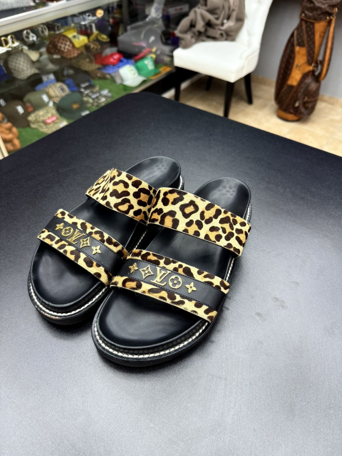 Louis Vuitton Louis Vuitton Bom Dia leopard sandals Size 39.5 / 9.5US Size US 9.5 / IT 39.5 - 3 Thumbnail