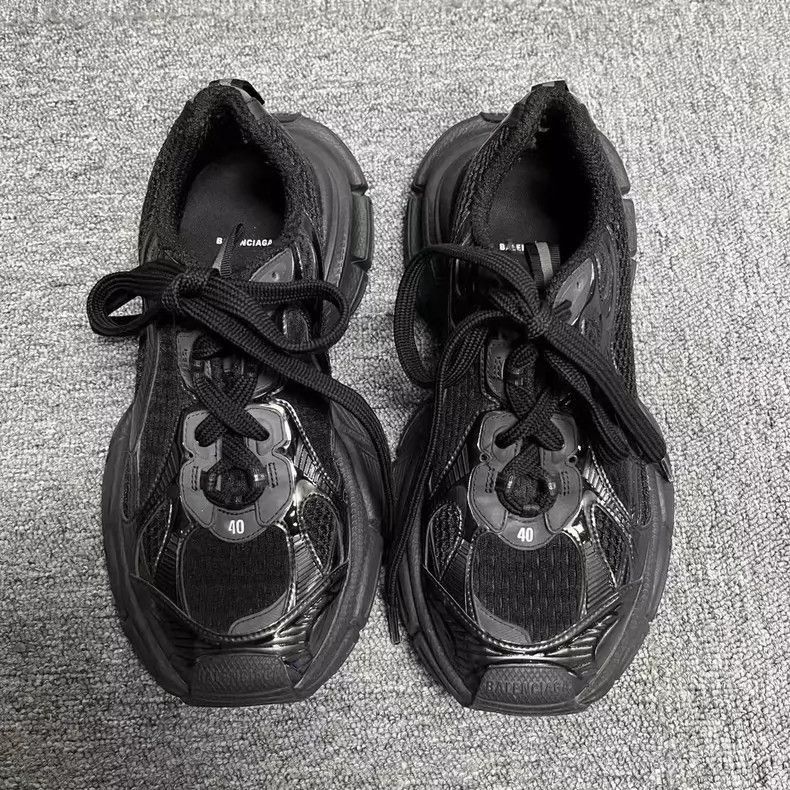 Balenciaga Balenciaga Black Low Top Dad Sneakers Size 40-2505 Size US 7.5 / EU 40-41 - 2 Thumbnail