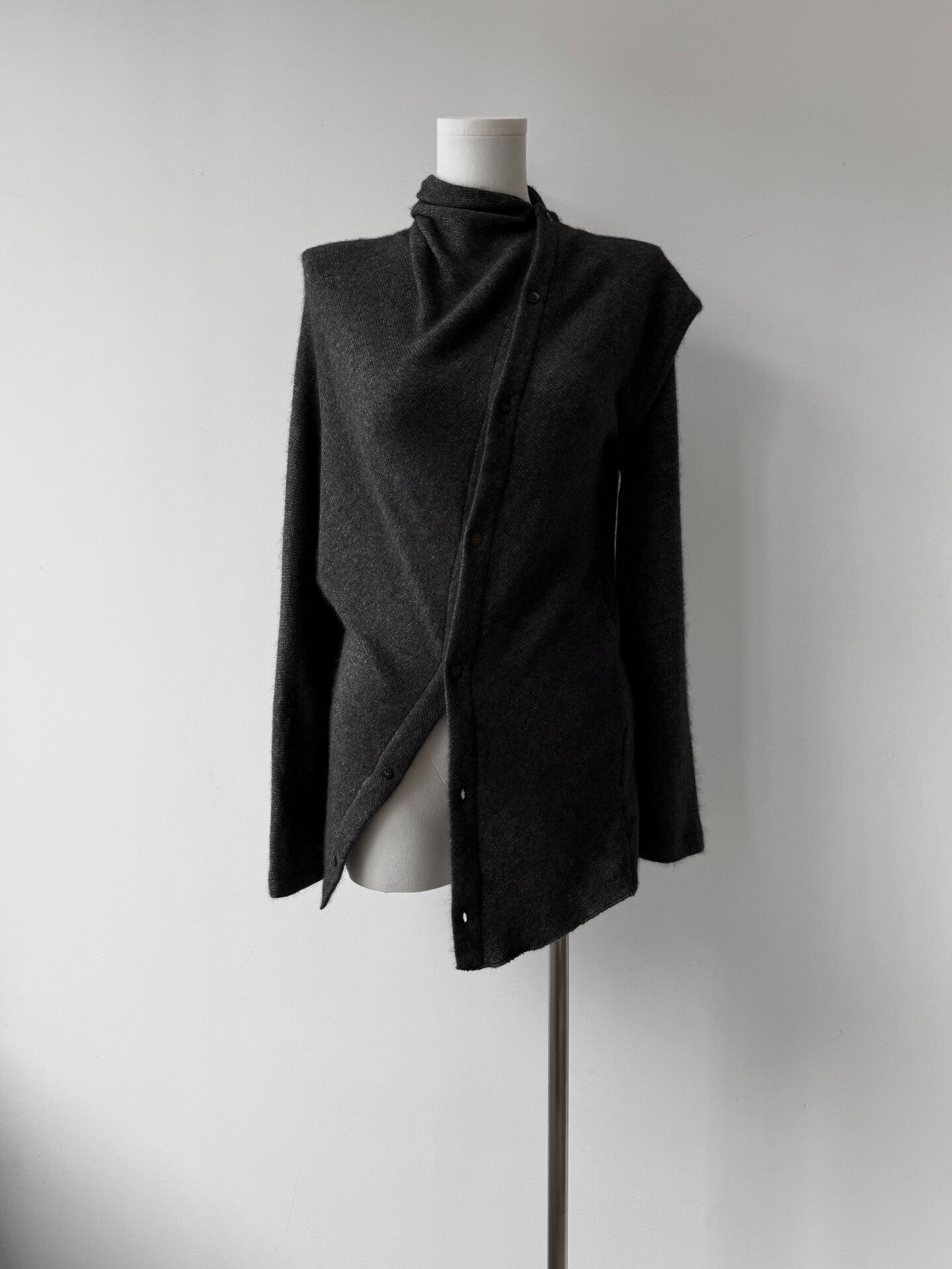 Yohji Yamamoto Yohji Yamamoto Y's Wool Asymmetric Cardigan Size M / US 6-8 / IT 42-44 - 1 Thumbnail