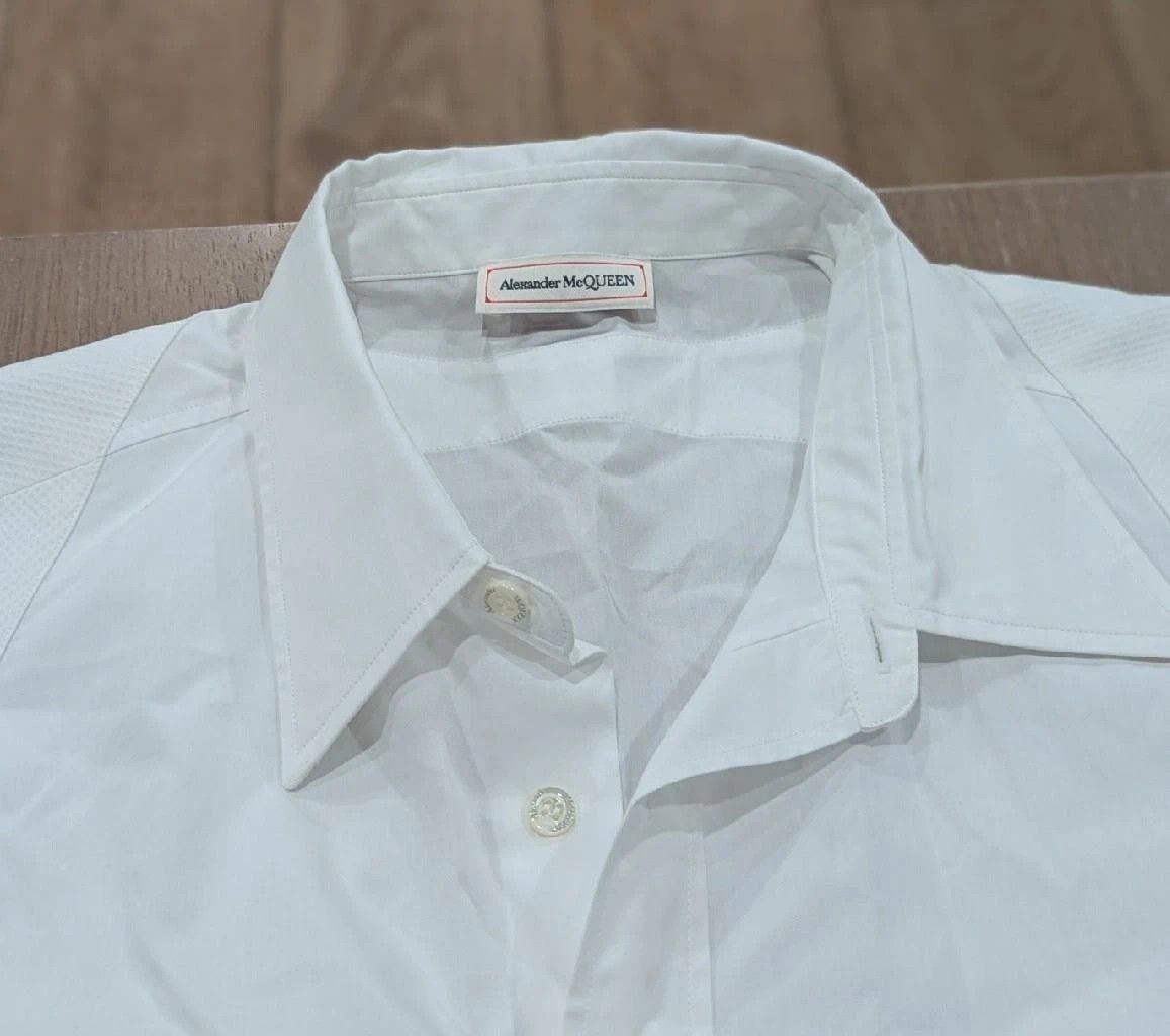 Alexander McQueen Alexander McQueen Harness LS Button Up Shirt White 16.5 Size US L / EU 52-54 / 3 - 2 Thumbnail