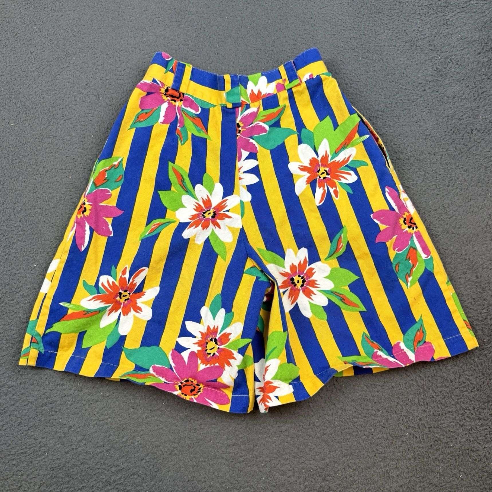 Vintage VINTAGE Breeches Shorts Womens 8 Yellow Blue Striped Floral Hawaiian Tropical Shirt Size 30" / US 8 / IT 44 - 5 Thumbnail