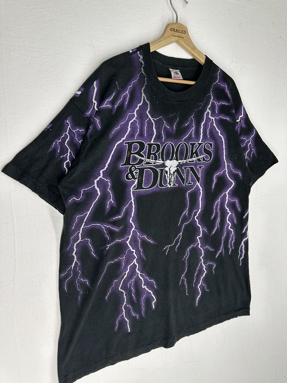 Band Tees × Vintage Vintage 90s Brooks And Dunn All Over Print Lightning Tee Size US XL / EU 56 / 4 - 4 Thumbnail