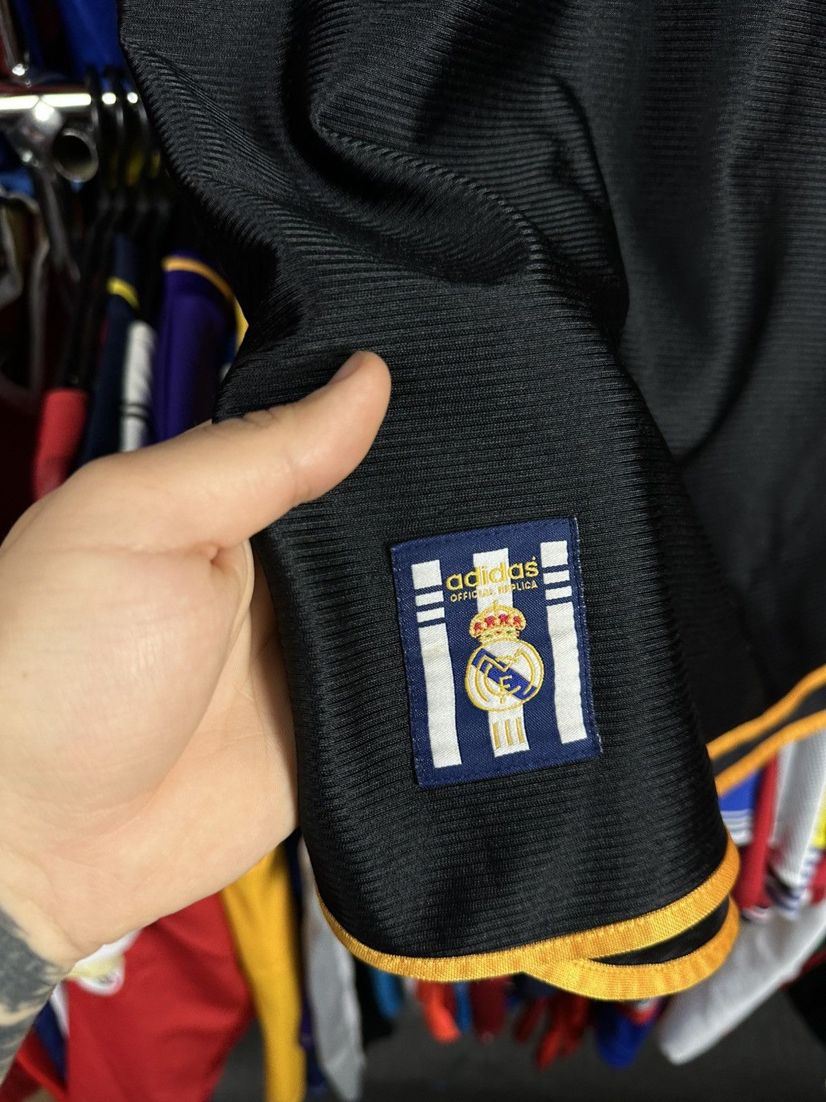 Adidas REAL MADRID 1999/01 AWAY Football Shirt Soccer JERSEY Adidas Size US L / EU 52-54 / 3 - 3 Thumbnail