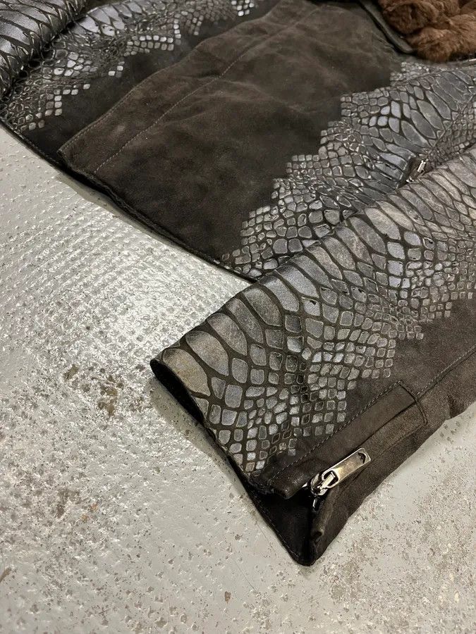 Emporio Armani AW2008 Emporio Armani Black Leather Fur Collar Snake Skin Effect Jacket Size M / US 6-8 / IT 42-44 - 7 Thumbnail