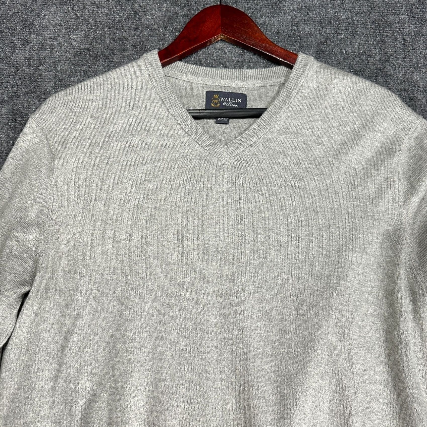 Banana Republic Banana Republic Sweater Mens M Gray Cashmere Cotton Pullover Rib Hem V-Neck Ribbed Cuffs Classic Modern Knit Pullover Fall Winter Casual Business Size US M / EU 48-50 / 2 - 4 Thumbnail