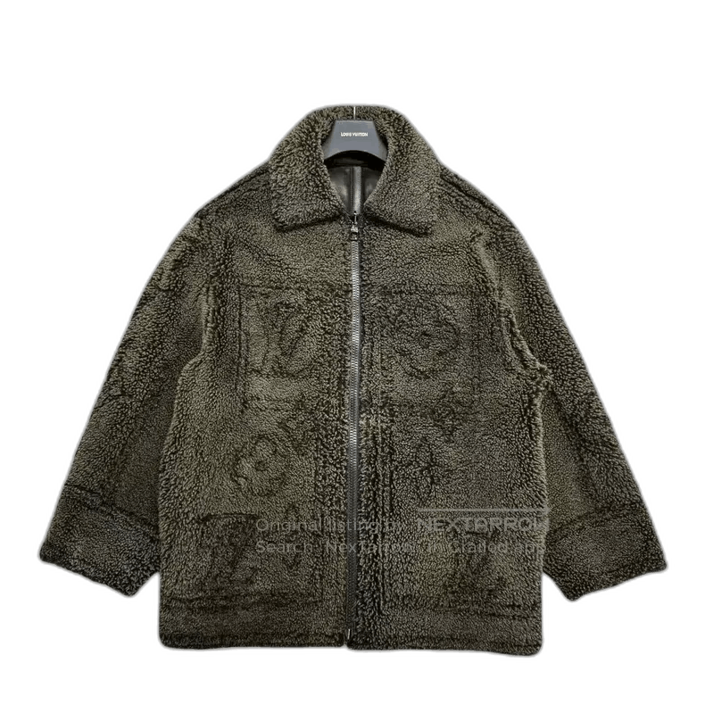 Louis Vuitton louis vuitton reversible fur coat. Size US S / EU 44-46 / 1 - 1 Thumbnail