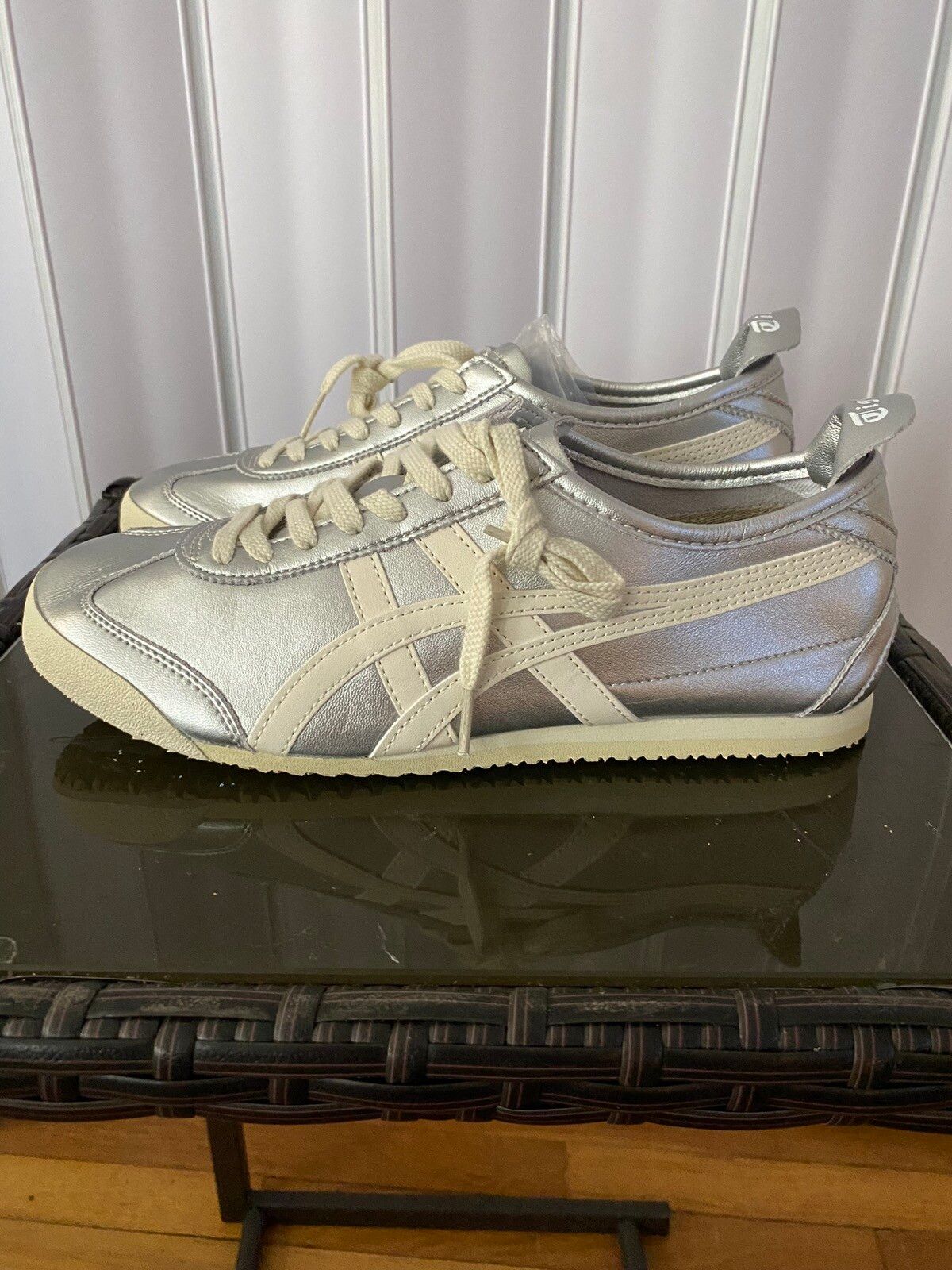 Onitsuka Tiger Asics Onisuka TIger Mexico 66 silver/off white | Grailed
