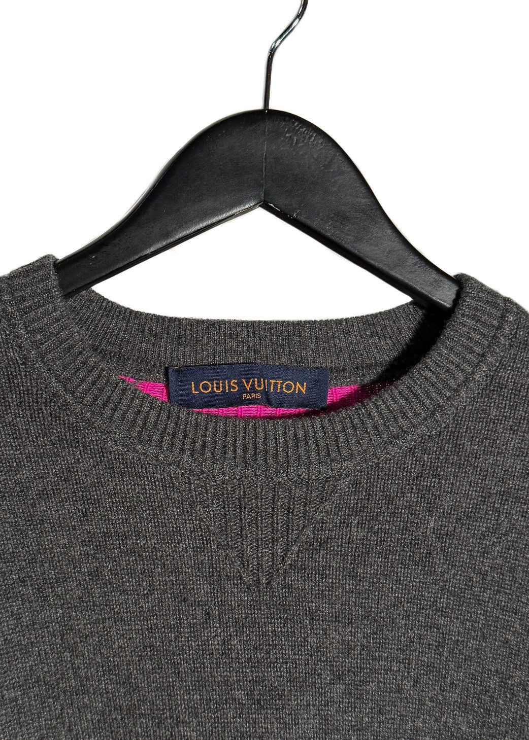 Louis Vuitton Louis Vuitton FW18 Grey Cashmere Pink Monogram Sweater Size US XL / EU 56 / 4 - 5 Thumbnail