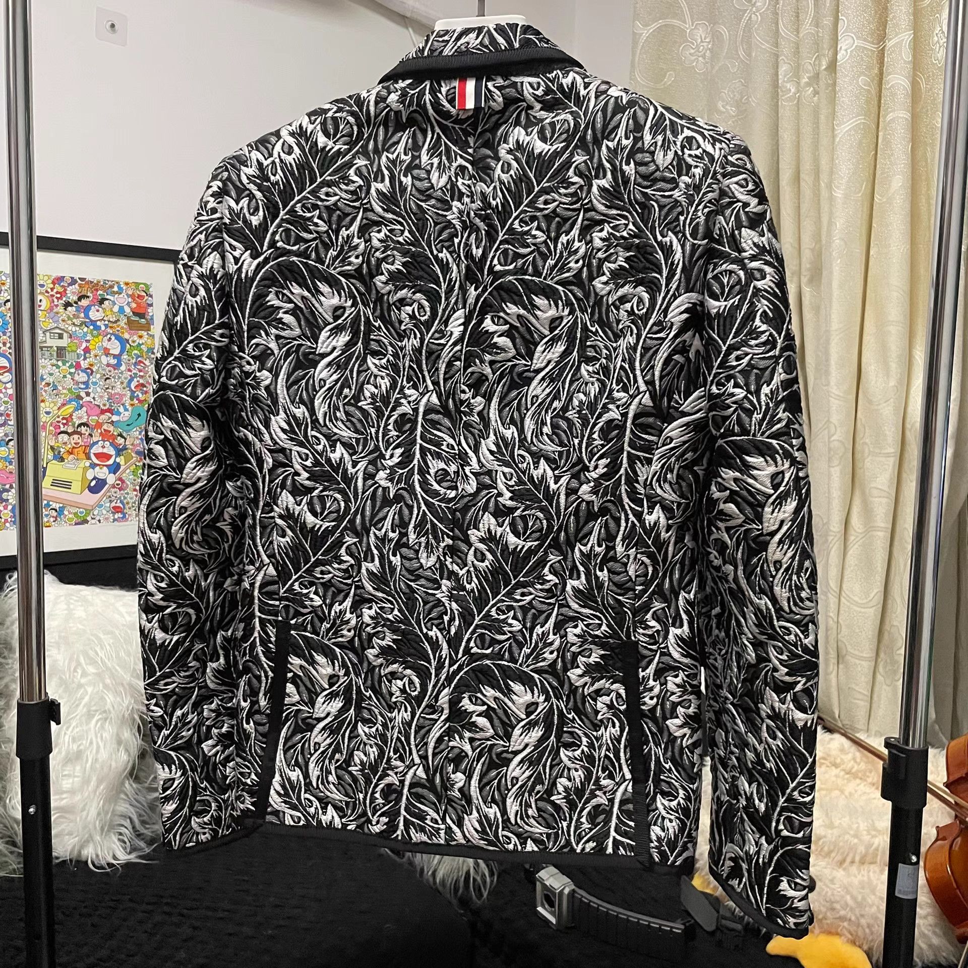 Thom Browne Thom Browne TB Floral Blazer Runway Piece Size US M / EU 48-50 / 2 - 2 Thumbnail