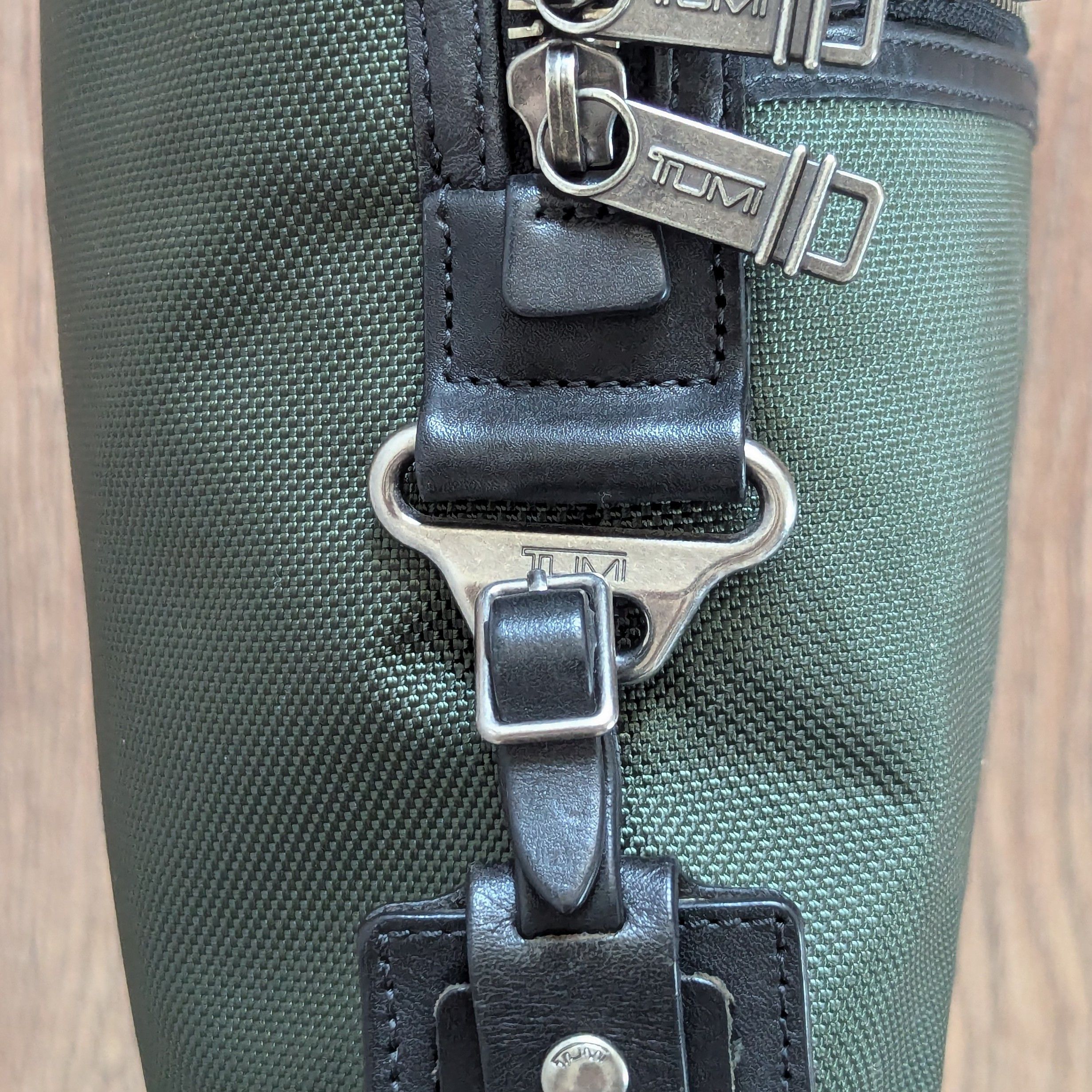 Tumi Tumi Alpha Bravo Messenger Laptop Messenger Bag Dark Green Size ONE SIZE - 10 Thumbnail