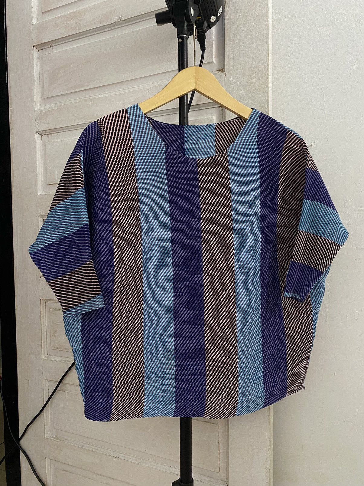 image of Avant Garde Pleatsme Blue, Women's (Size Large)