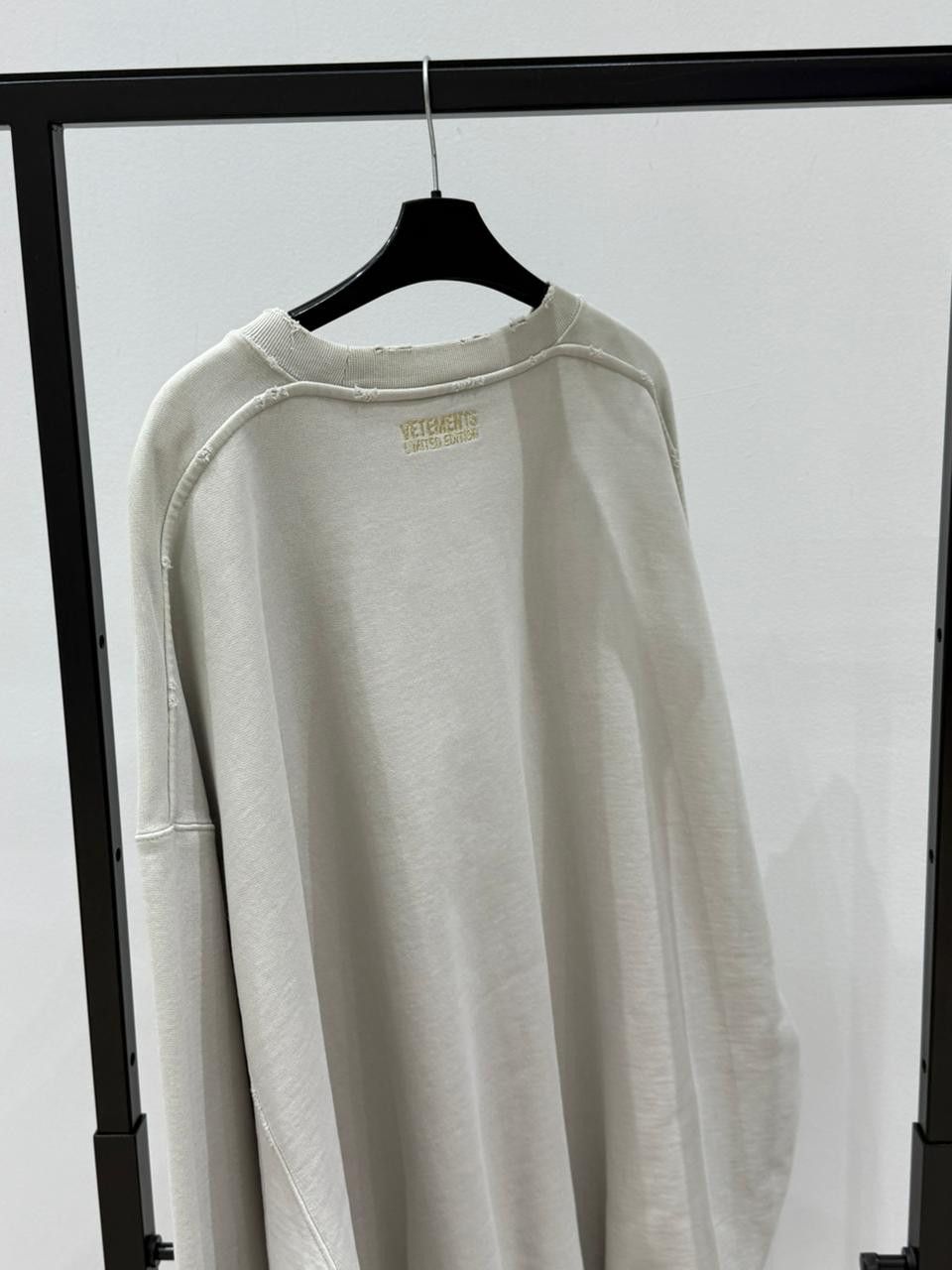 Vetements CC28 Sweatshirt with Embridery Logo in Gray Size US M / EU 48-50 / 2 - 2 Thumbnail