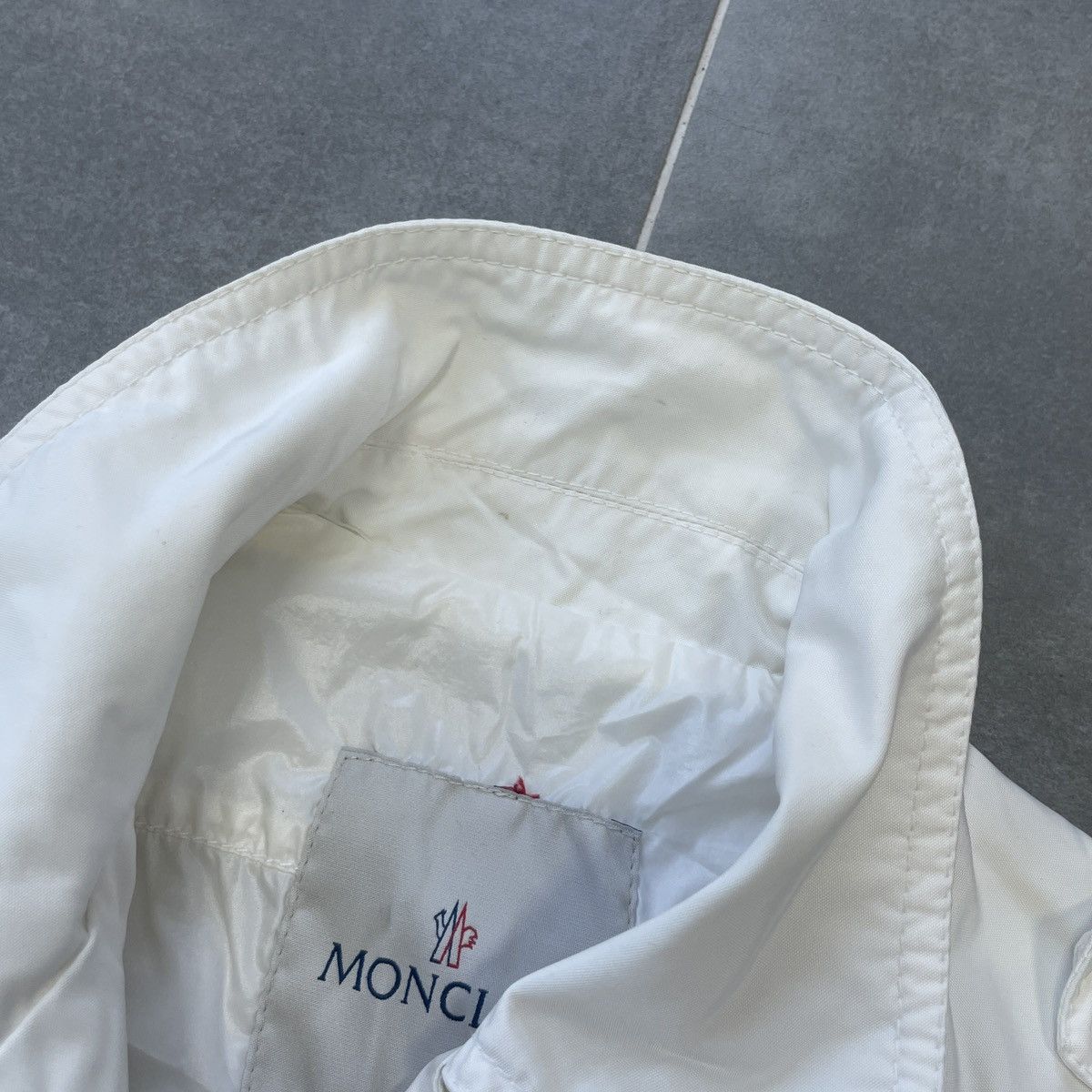 Moncler Authentic Moncler Coeur Jacket Size 1 (S) Size S / US 4 / IT 40 - 12 Thumbnail