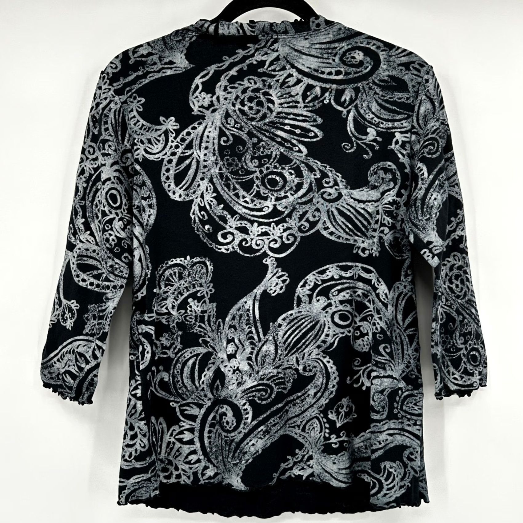 Vintage Fresh Produce V-Neck 3/4 Sleeve Cotton Top Black White Small Lettuce Trim Paisley Beach Bohemian Jersey Womens V-Neck Shirt Size S / US 4 / IT 40 - 6 Thumbnail