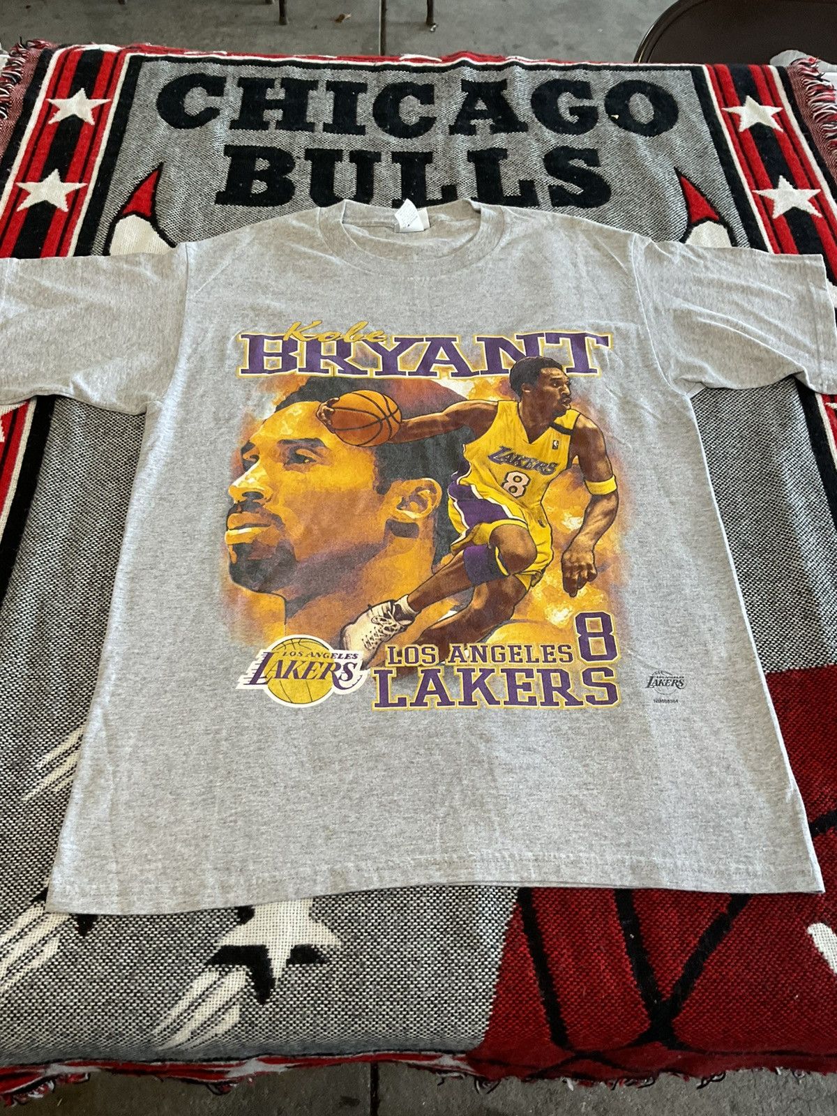 Vintage Vintage Los Angeles lakers Kobe Bryant Lee sports shir Size US M / EU 48-50 / 2 - 1 Thumbnail