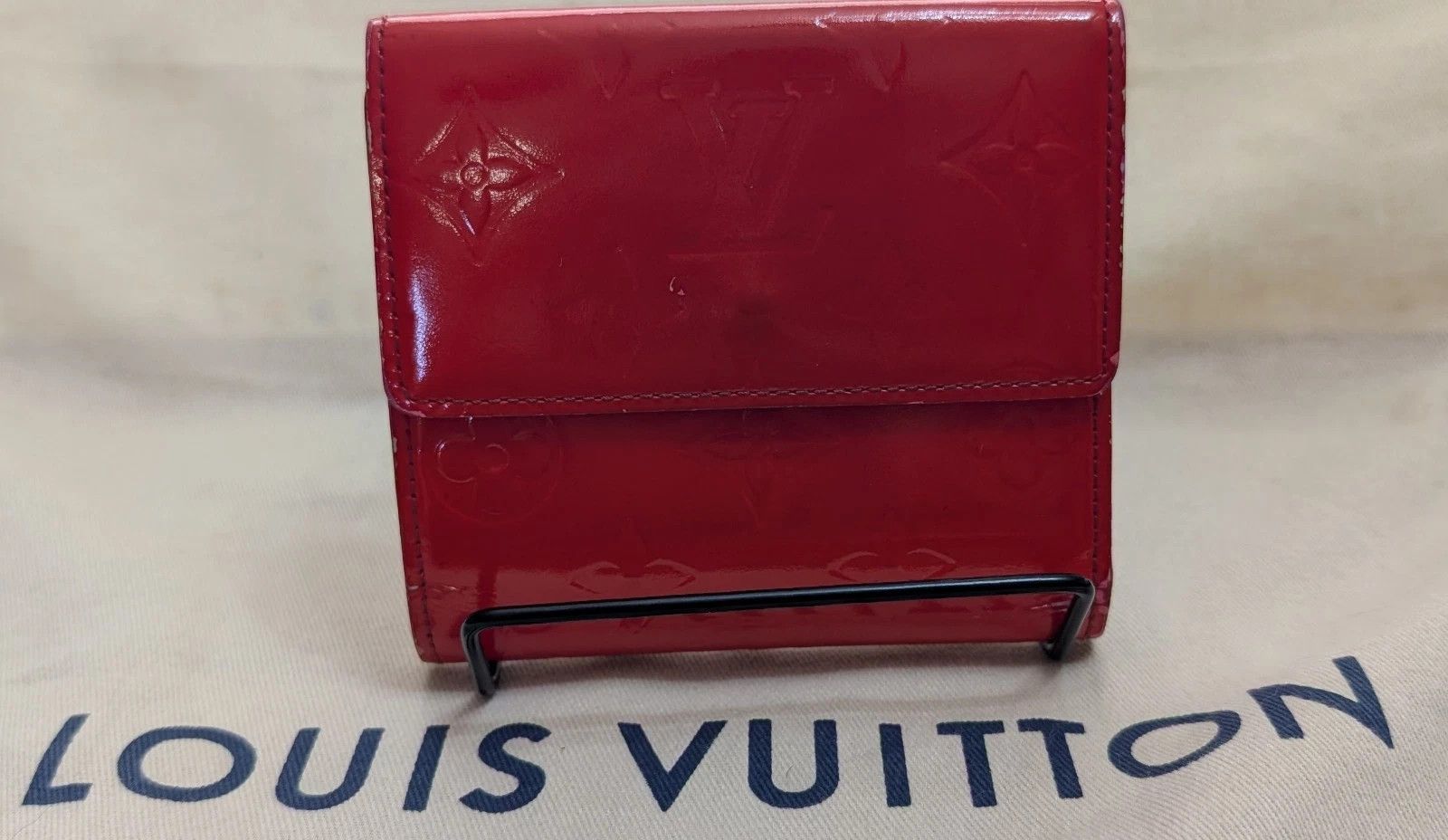 Louis Vuitton Louis Vuitton Wallet Monogram VERNIS Leather Pomme D'amour Size ONE SIZE - 1 Thumbnail