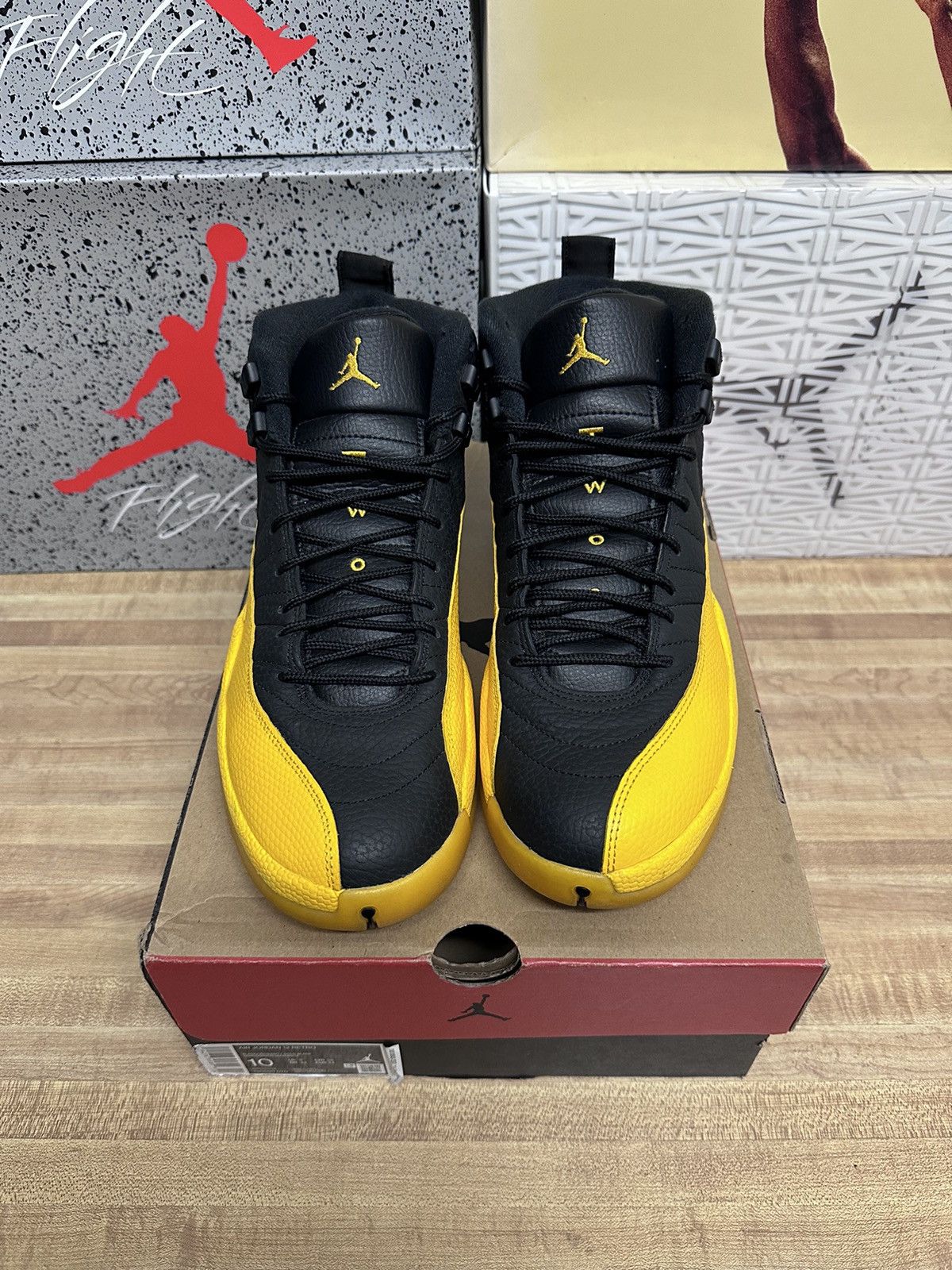 Jordan Brand × Nike Nike Air Jordan 12 XII Retro University Gold 2020 Size US 10 / EU 43 - 2 Thumbnail