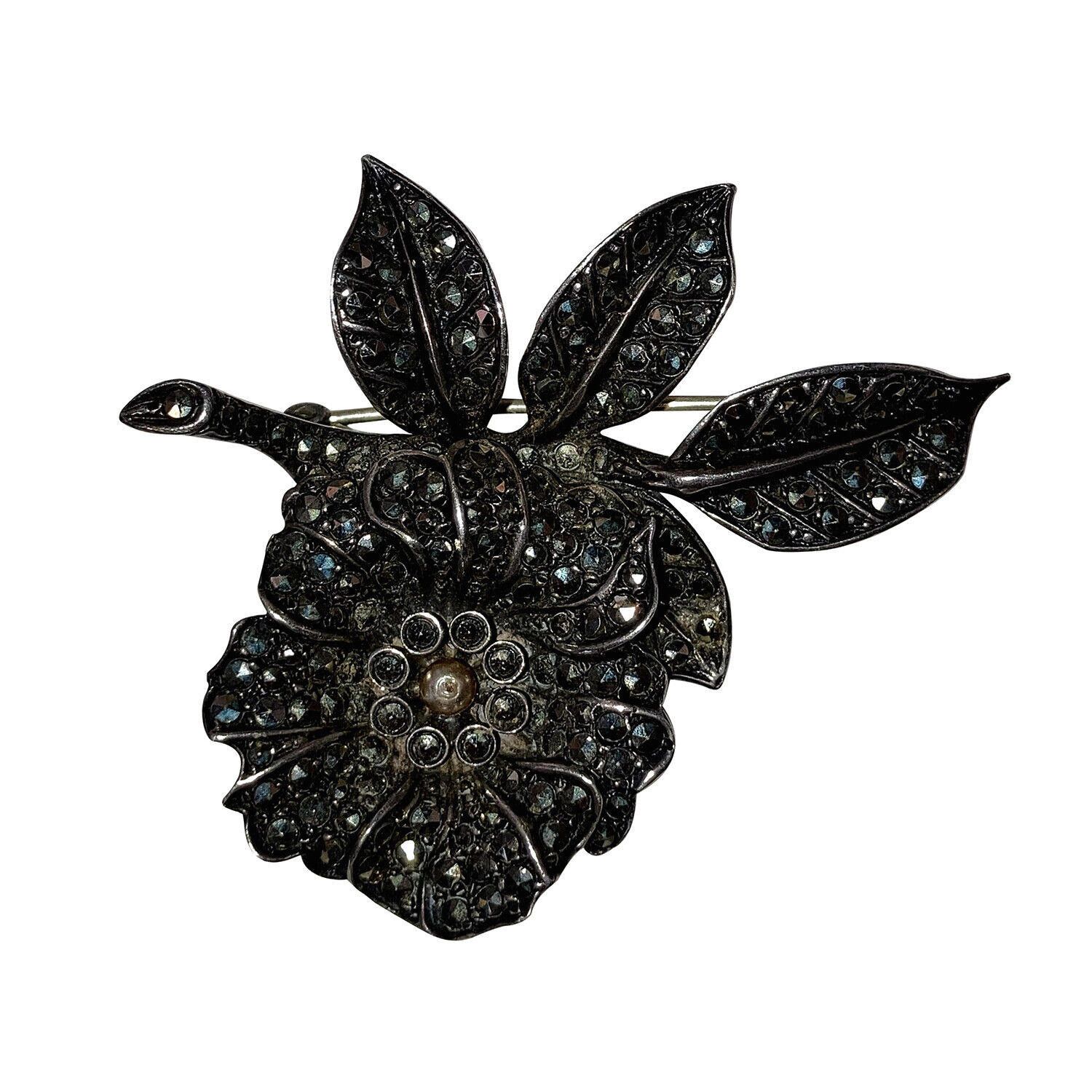 Designer Art Deco 800 Silver Marcasite Flower with Leaves Pin Brooch Size ONE SIZE - 1 Thumbnail