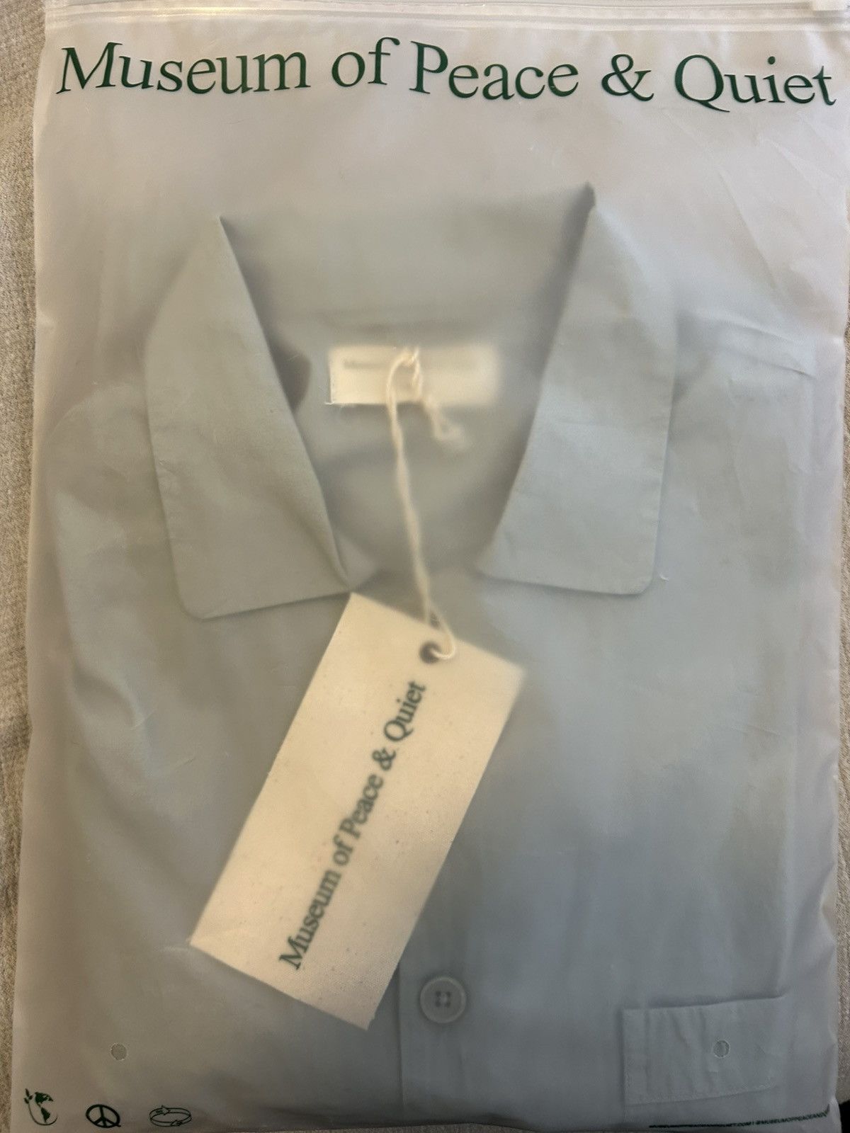 Museum of Peace and Quiet Museum of Peace and Quiet Lounge Shirt Size L / US 10 / IT 46 - 1 Thumbnail