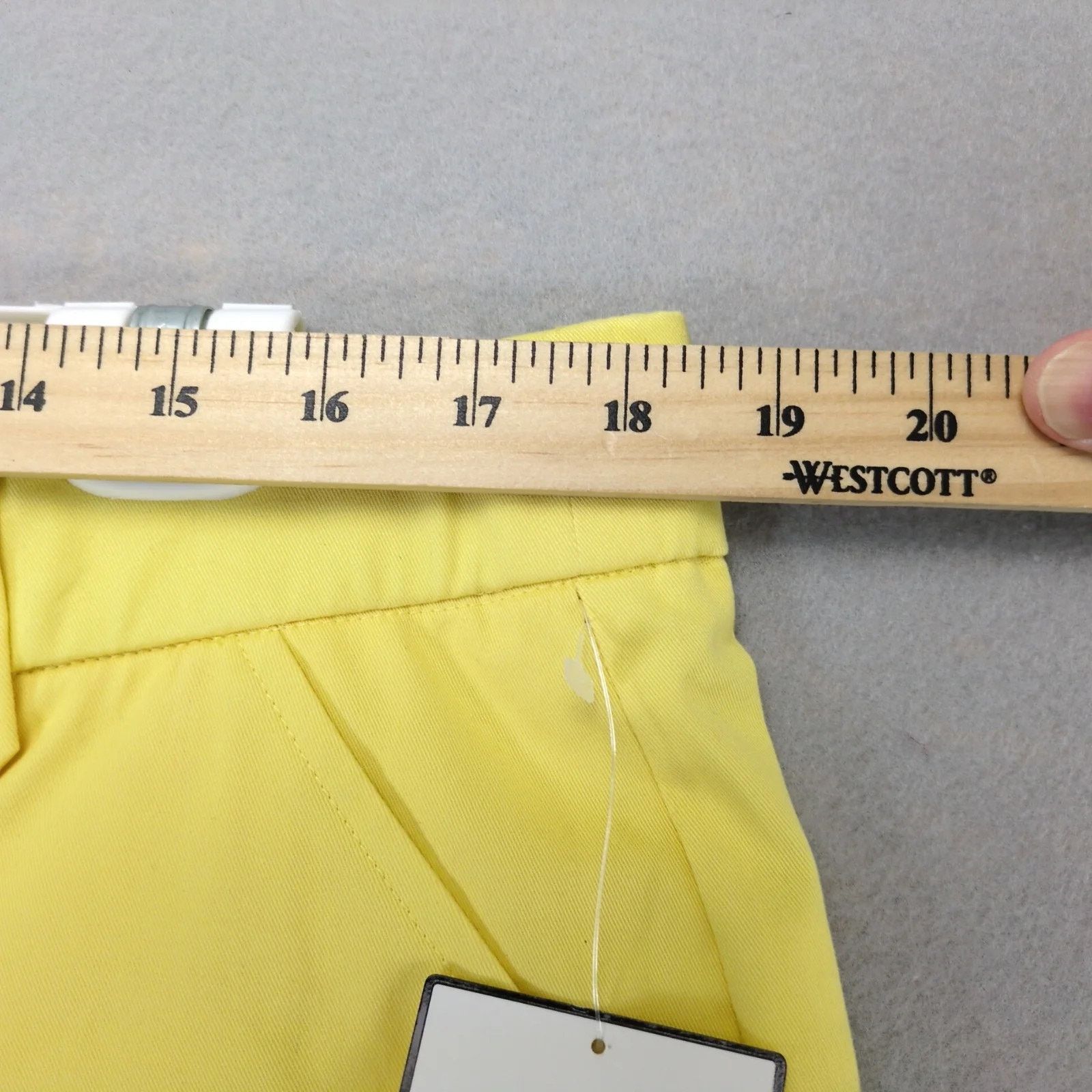 Other NWT Rafaella Yellow Shorts Women's 16 Scalloped Hem 37x10" Size 38" / US 16 / IT 52 - 5 Thumbnail