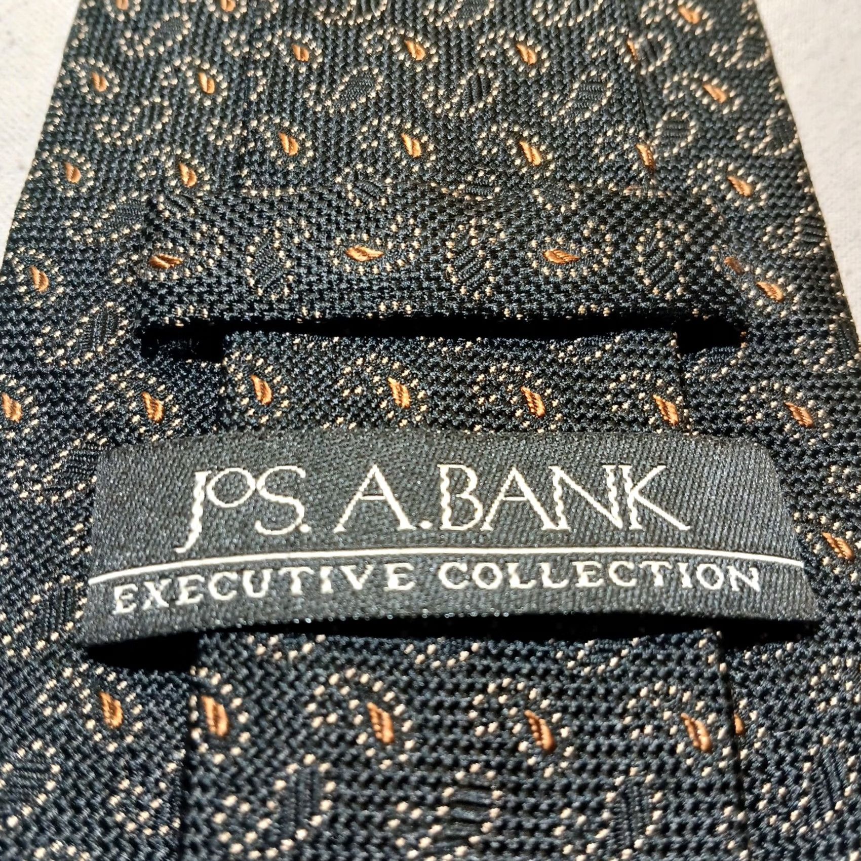 Jos. A. Bank Jos. A. Bank Executive Collection Silk Necktie Black Geometric Pattern Tie Mens Classic 57"-60" Silk Size ONE SIZE - 4 Thumbnail
