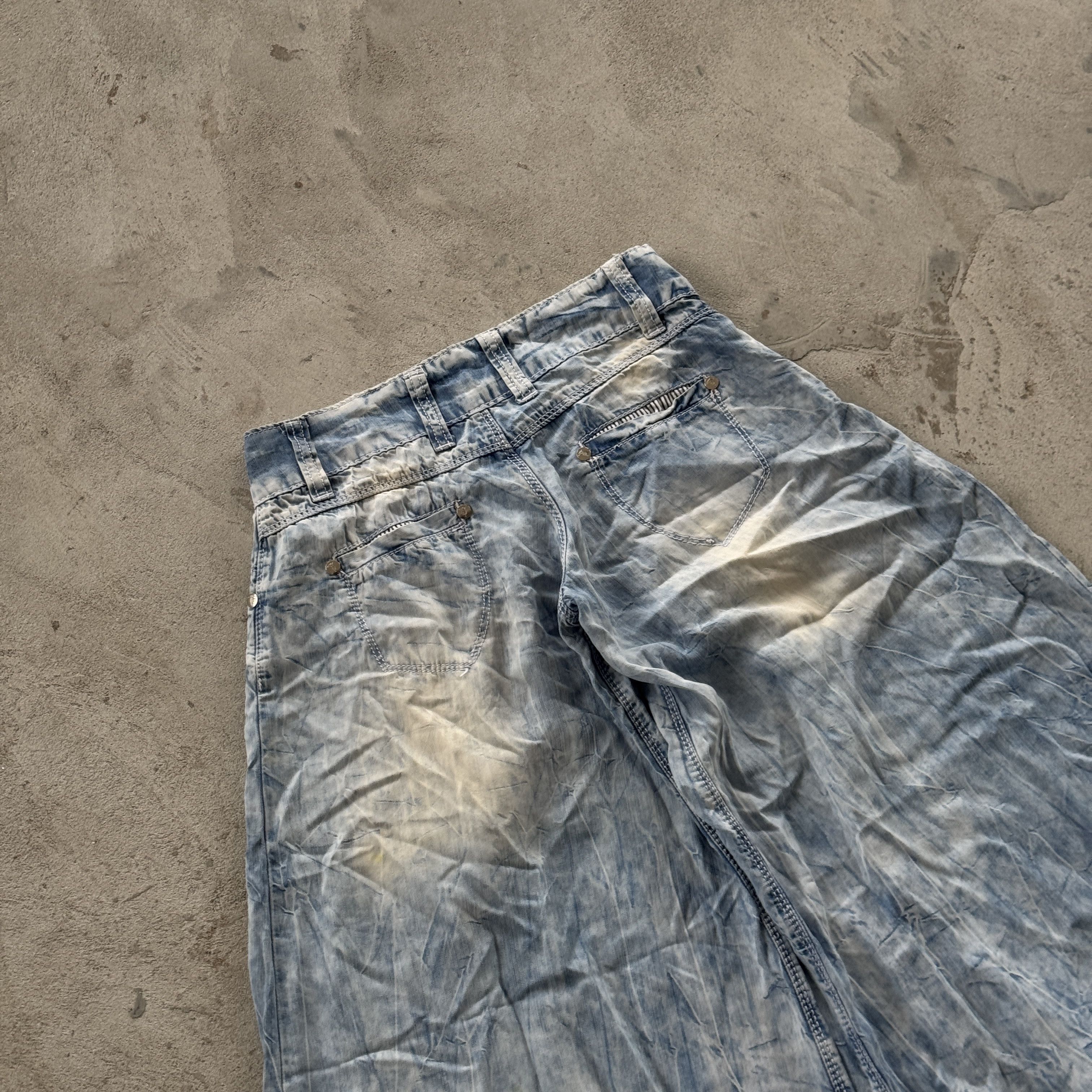 Trussardi Vintage Trussardi Ultra Baggy Denim Pants Size 27" / US 4 / IT 40 - 4 Thumbnail