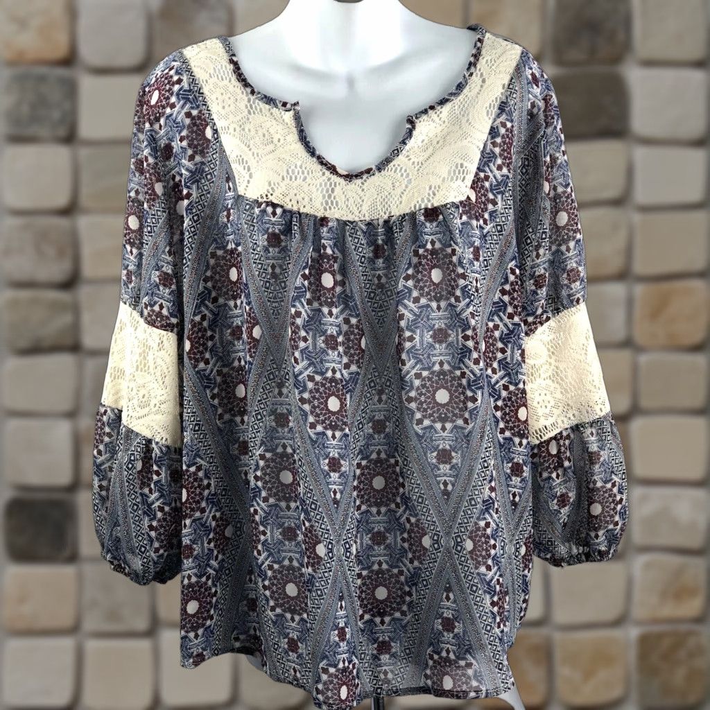 Vintage VINTAGE Vintage Como Boho Peasant Top XL Blue Crochet Lace Geometric Crochet Balloon Sleeve 3/4 Sleeve V-Neck Shirt Womens Size XL / US 12-14 / IT 48-50 - 1 Thumbnail