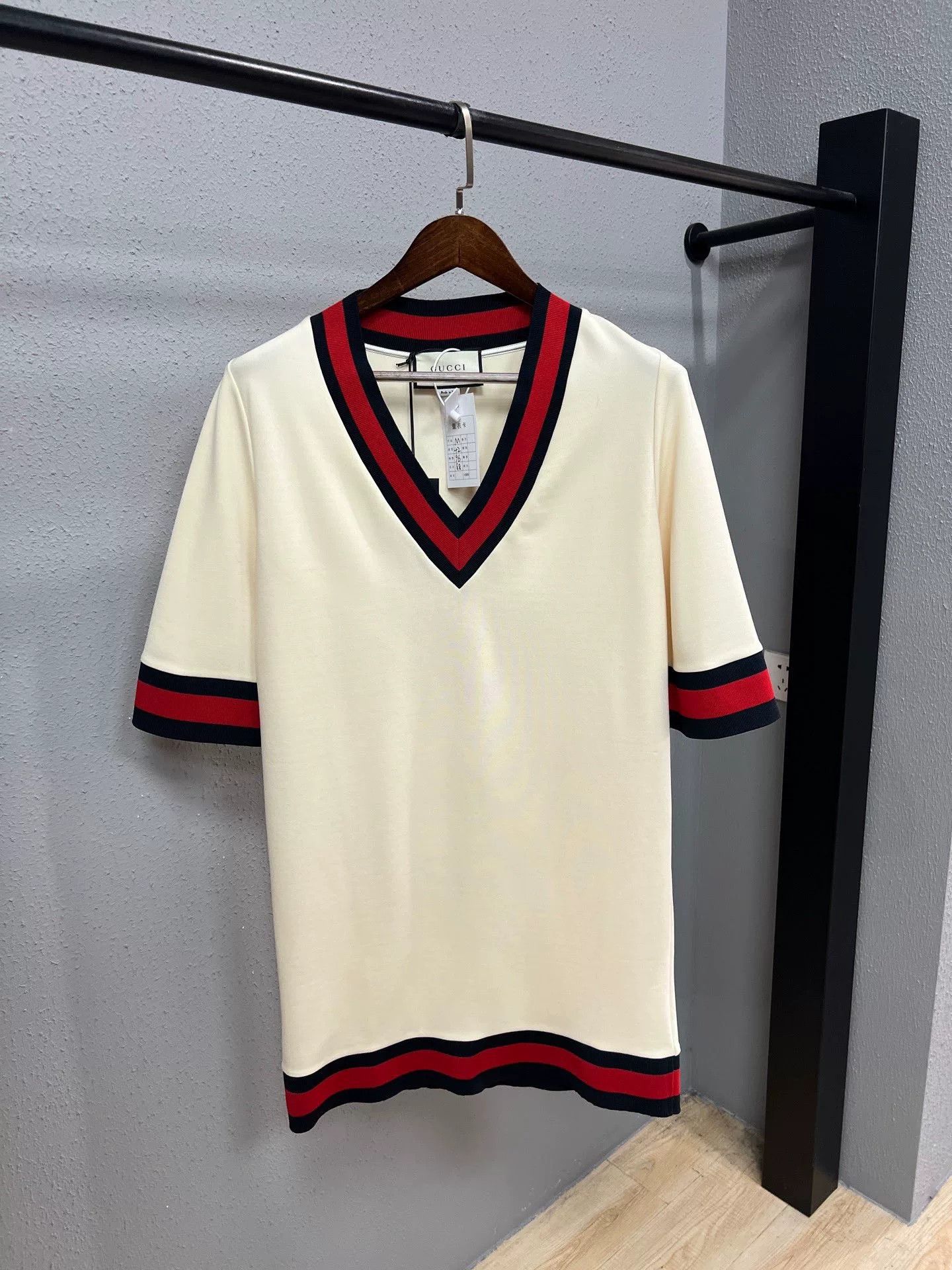 Gucci Gucci Red Green Knit Dress Size M / US 6-8 / IT 42-44 - 1 Thumbnail