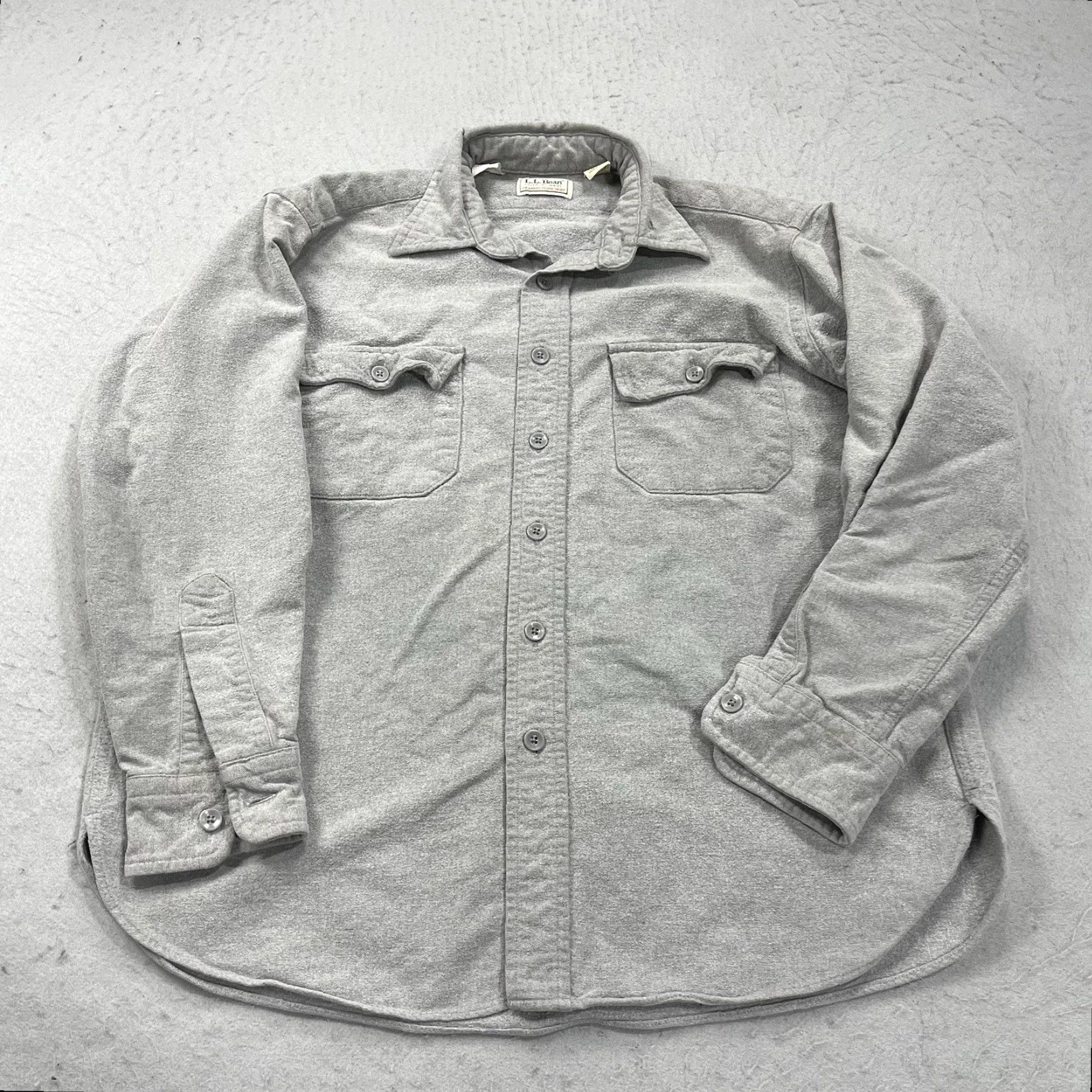Vintage VINTAGE L.L. Bean Shirt Mens 15 1/2 Gray Chamois Heavy Flannel Button Made USA 90s Size US L / EU 52-54 / 3 - 2 Thumbnail