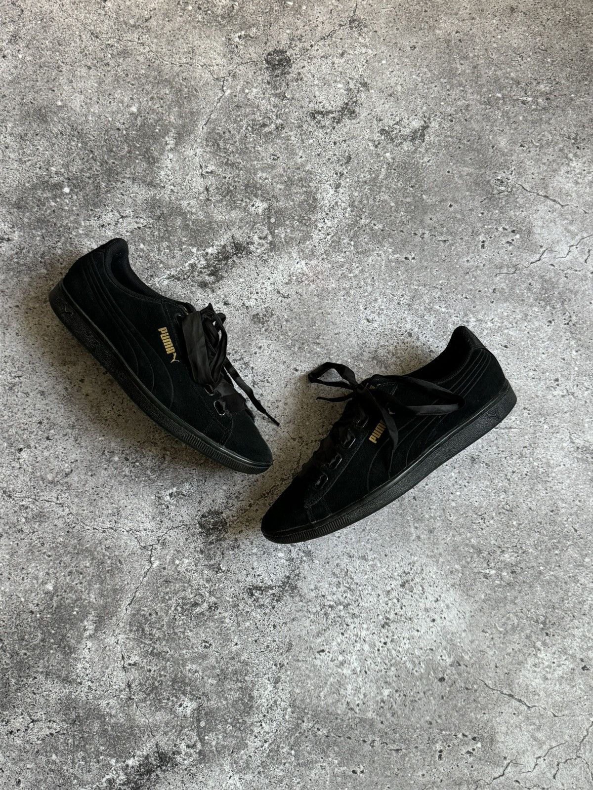 Puma × Vintage Vintage Puma Y2K black glamour sneakers shoes Size US 10.5 / IT 40.5 - 2 Thumbnail