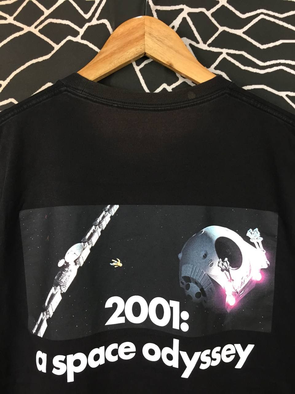 Uniqlo Uniqlo UT 2001: a space odyssey Stanley Kubrick Movie Tee Size US M / EU 48-50 / 2 - 3 Thumbnail