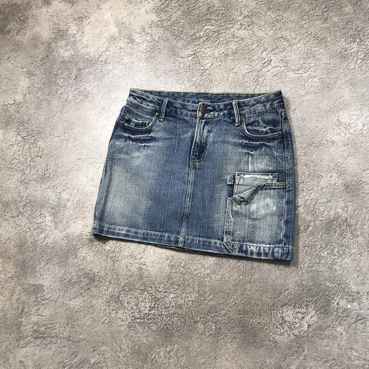 Japanese Brand vintage mini skirt japan denim streetwear style Y2K Size 29" - 2 Thumbnail